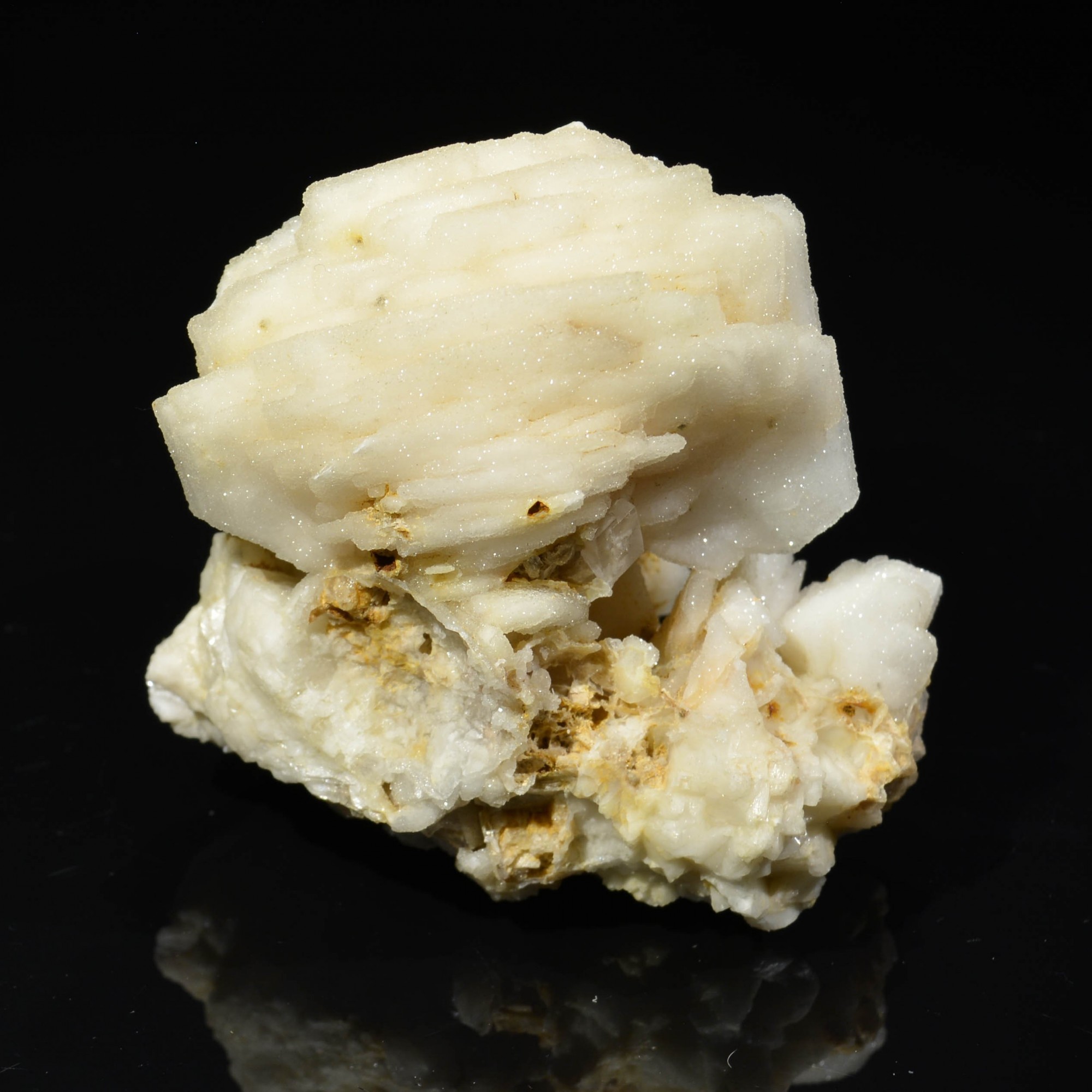 Barite and fluorite - Font d'Arques, Lieuran-Cabrières, Hérault, France