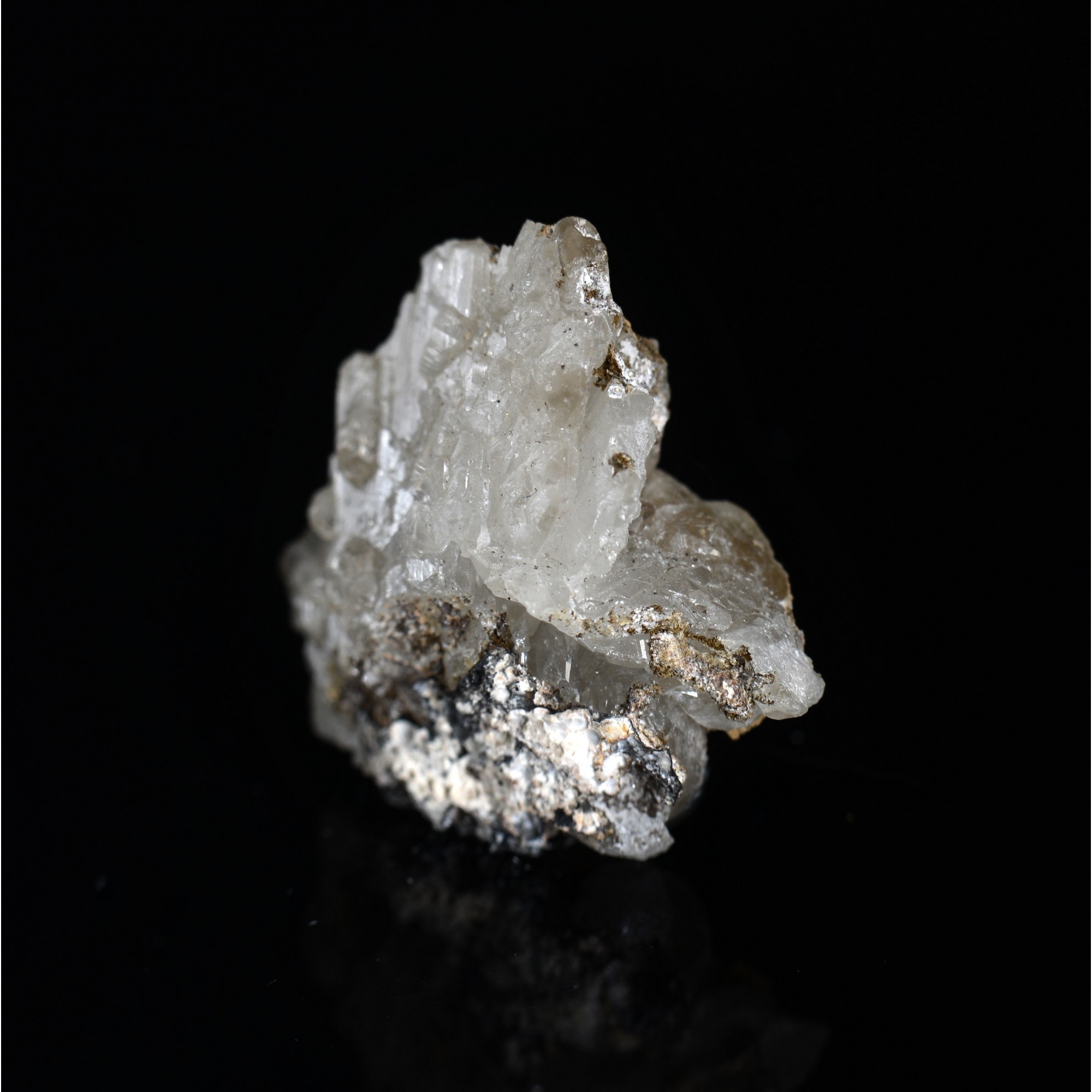 Cerussite - Mine de Sainte Lucie, Saint-Léger-de-Peyre, Lozère, France