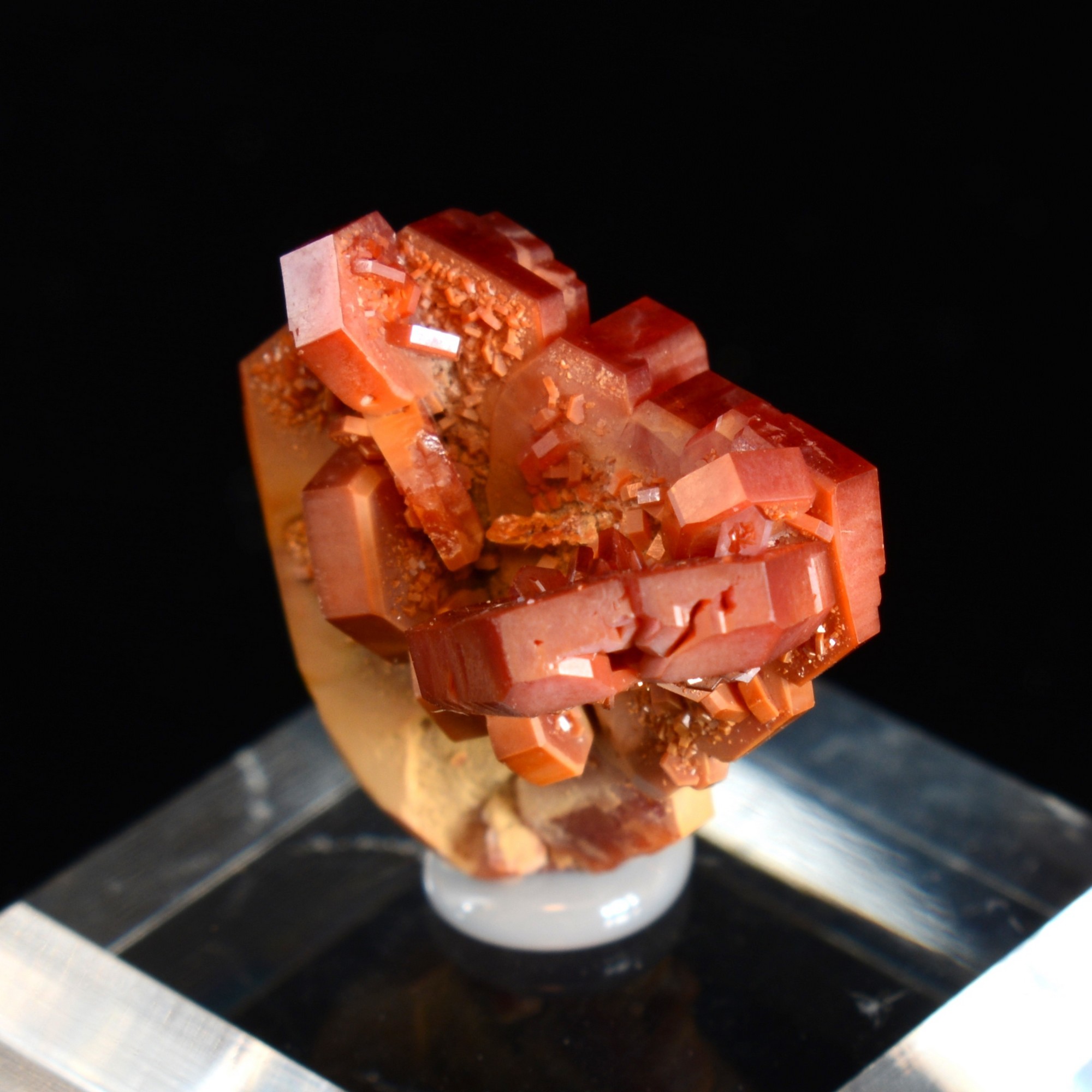 Vanadinite - District de Mibladen, Province de Midelt, Maroc