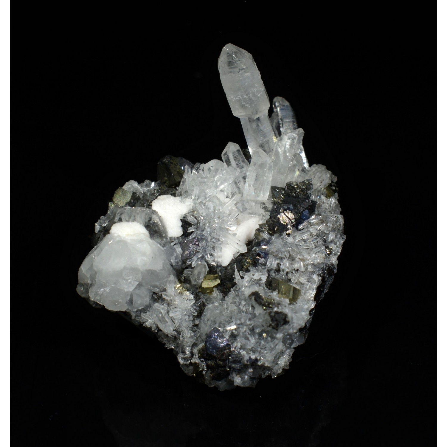 Quartz, pyrite, tetrahedrite - Pasto Bueno, Pallasca province, Peru