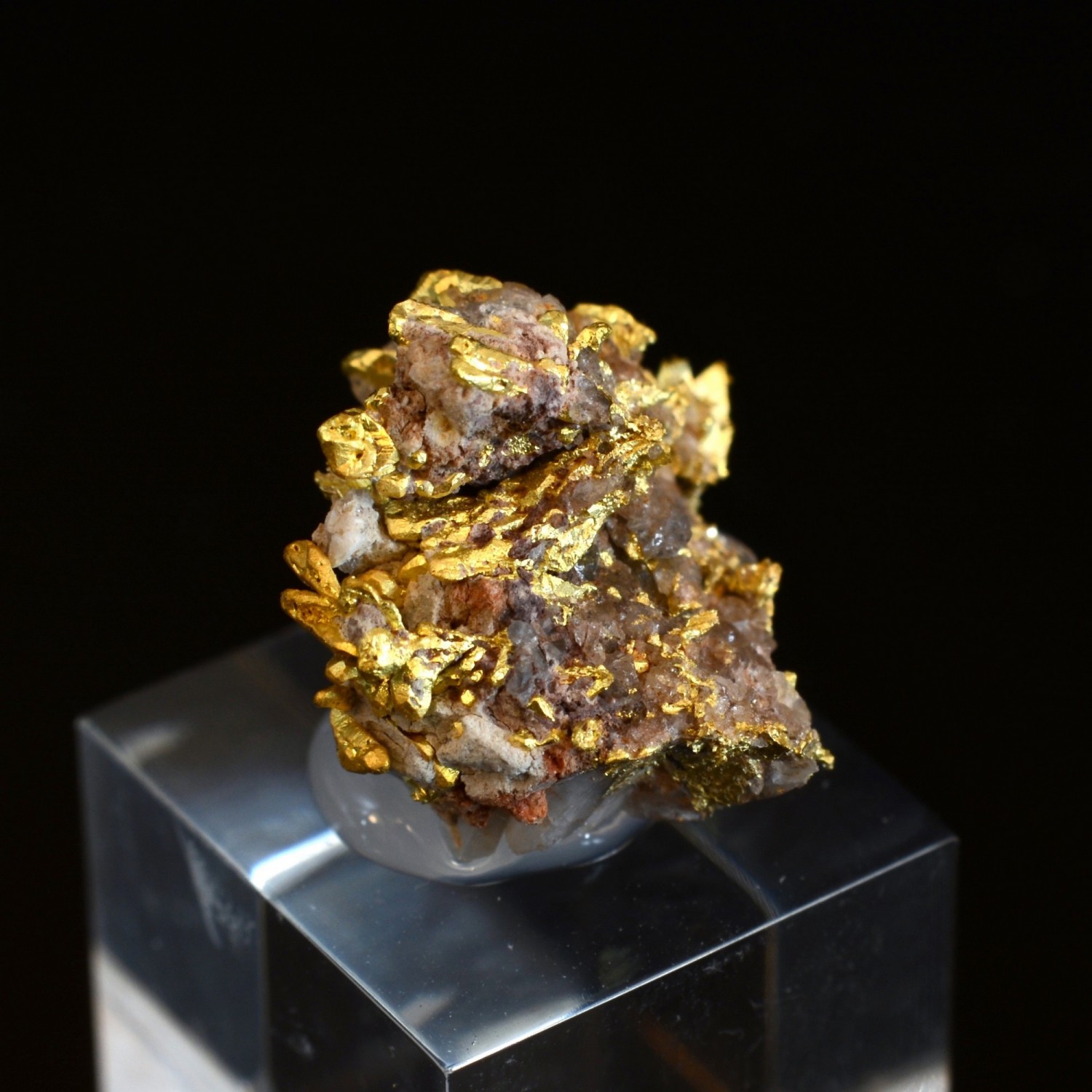 Or natif cristallisé et quartz - Environs d'Hennebont, Morbihan, France