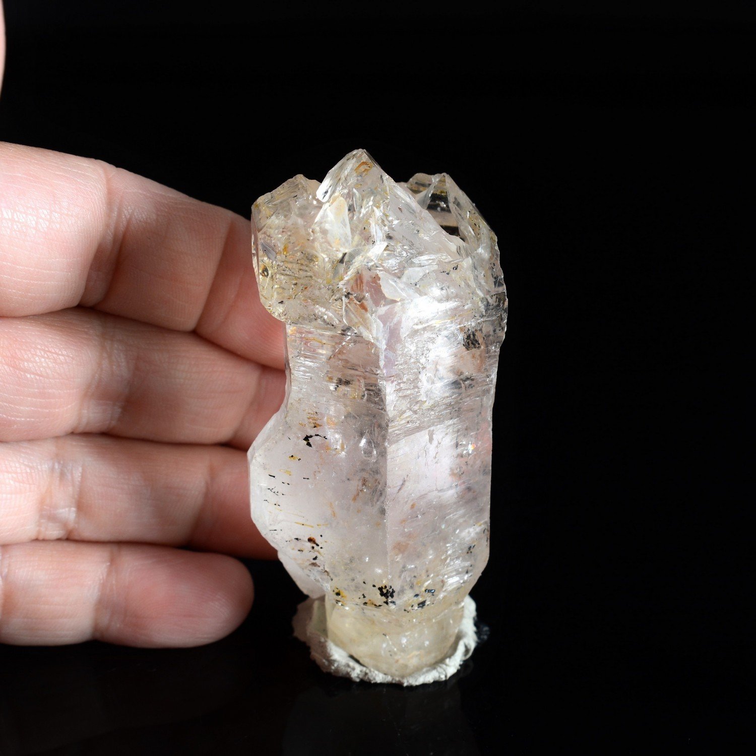 Firefly quartz with petroleum inclusions - Madiroba, Besalampy district, Melaky region, Madagascar