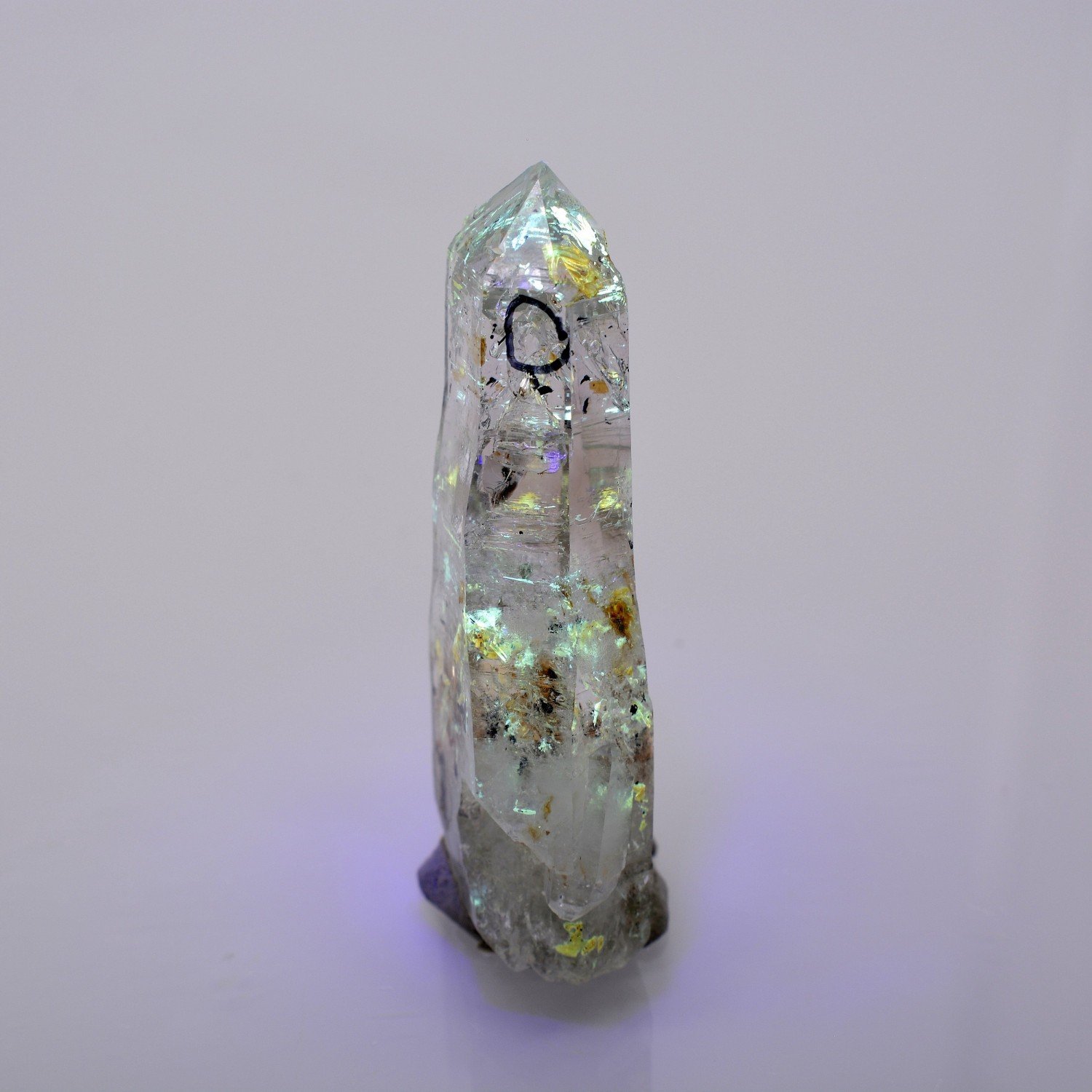 Firefly quartz with petroleum inclusions - Madirobe, Besalampy district, Melaky region, Madagascar