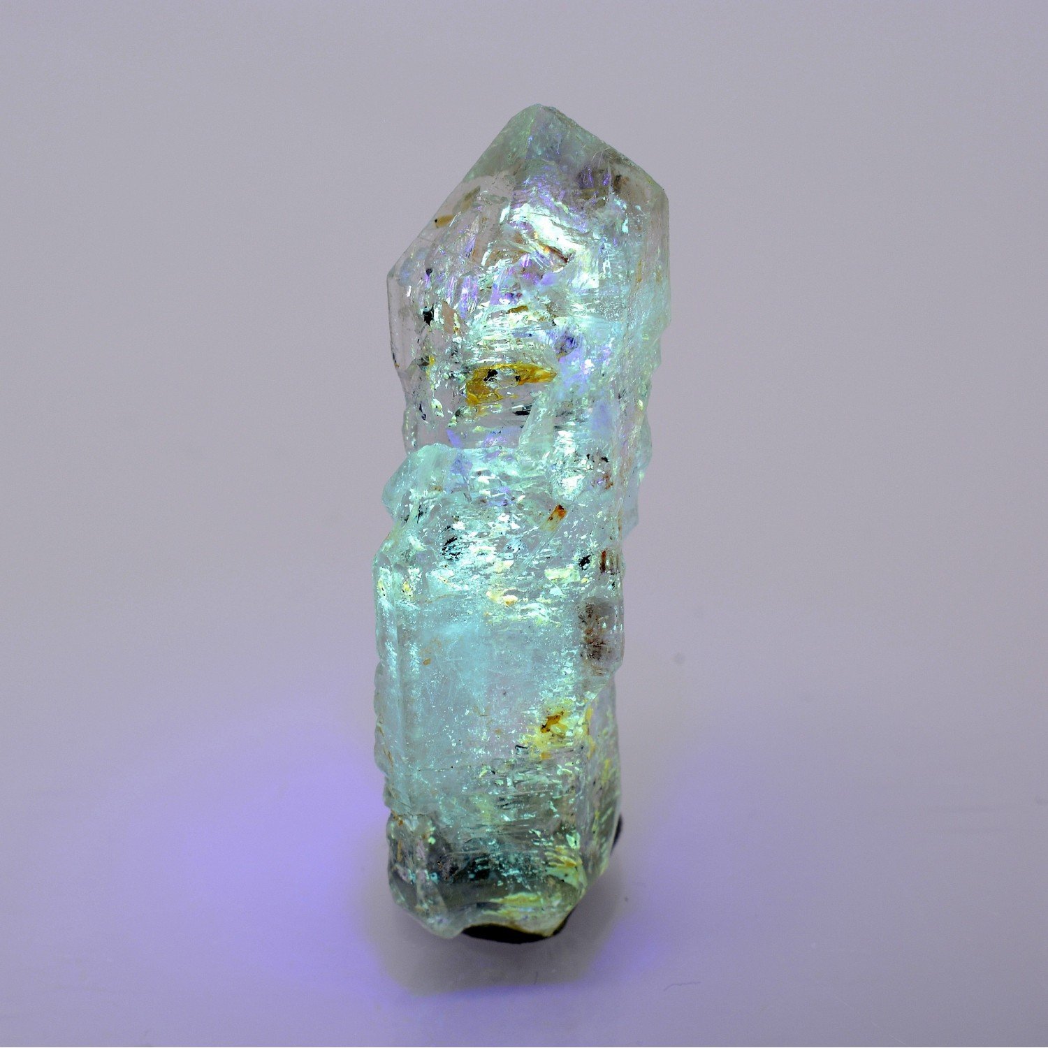 Firefly quartz with petroleum inclusions - Madirobe Besalampy district, Melaky region, Madagascar