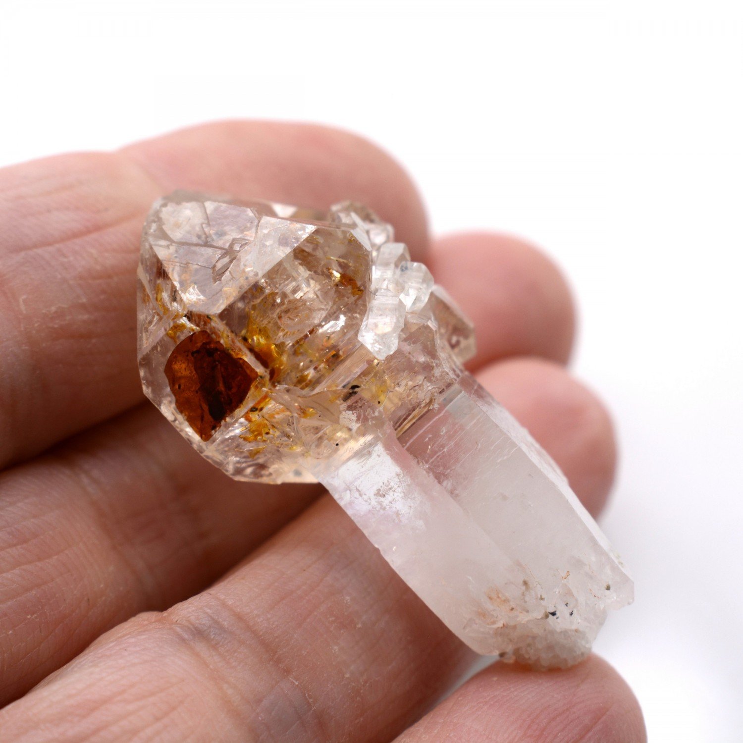 Quartz luciole à inclusions de pétrole - Madirobe, district de Besalampy, Région de Melaky, Madagascar