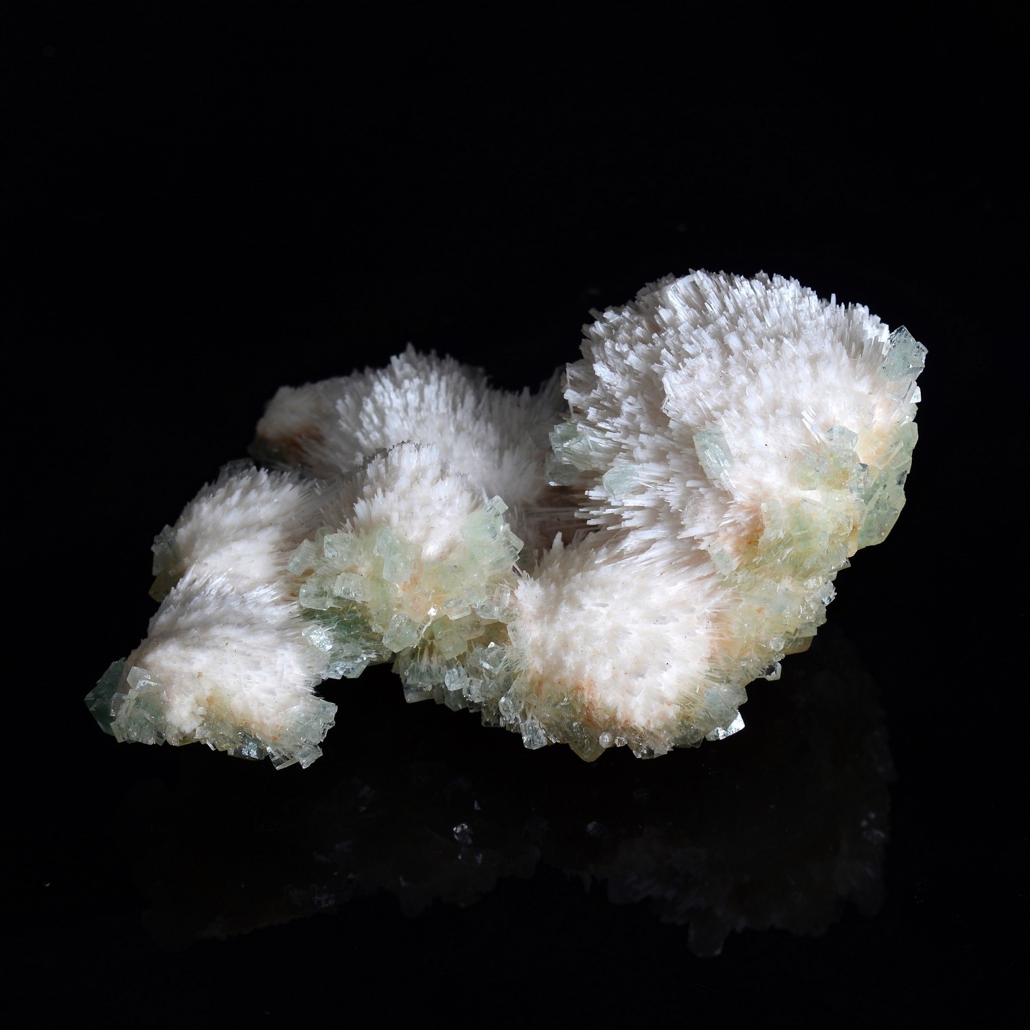 Apophyllite on mordenite - Nashik district, Maharashtra, India