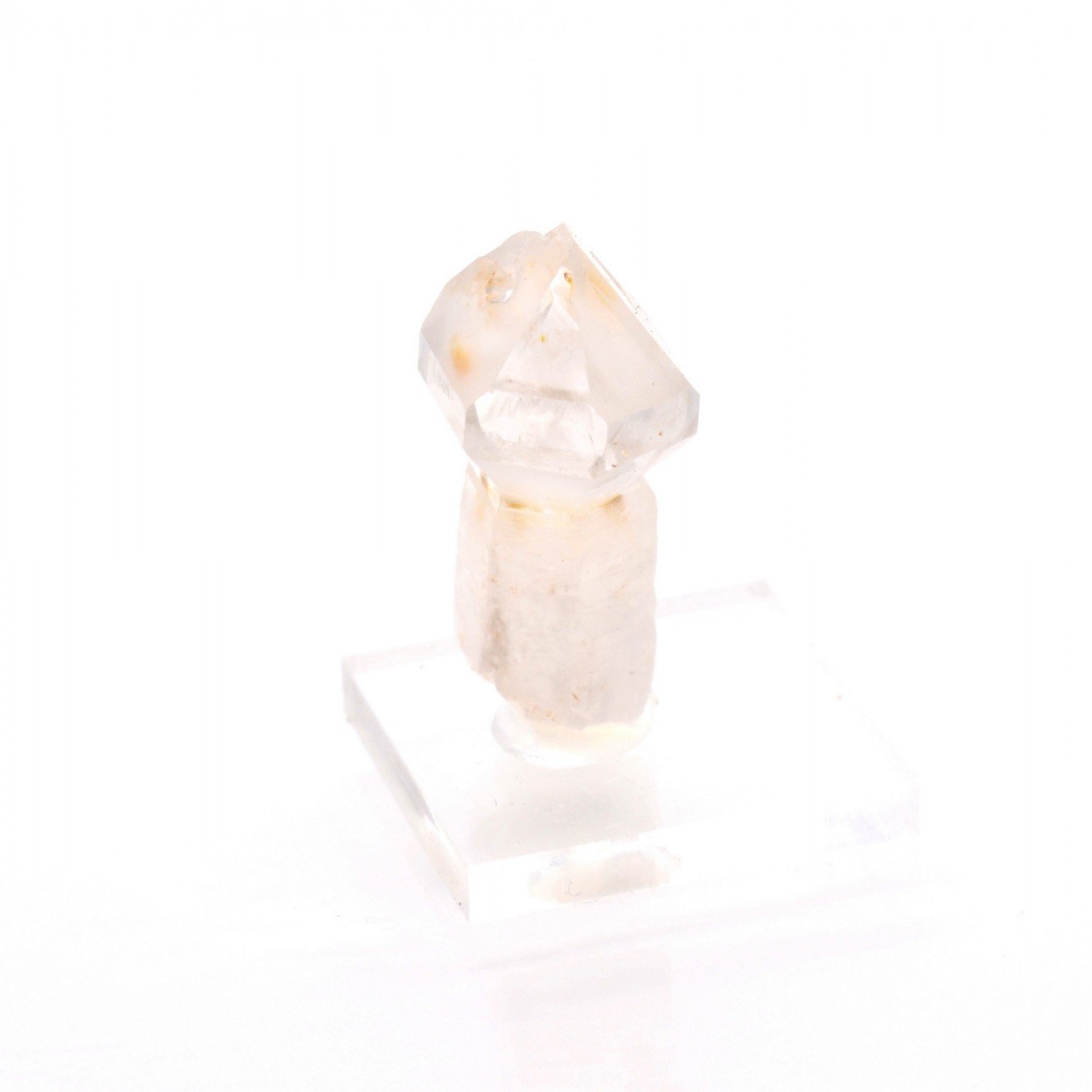 Quartz luciole à inclusions de pétrole - Madirobe, district de Besalampy, Région de Melaky, Madagascar