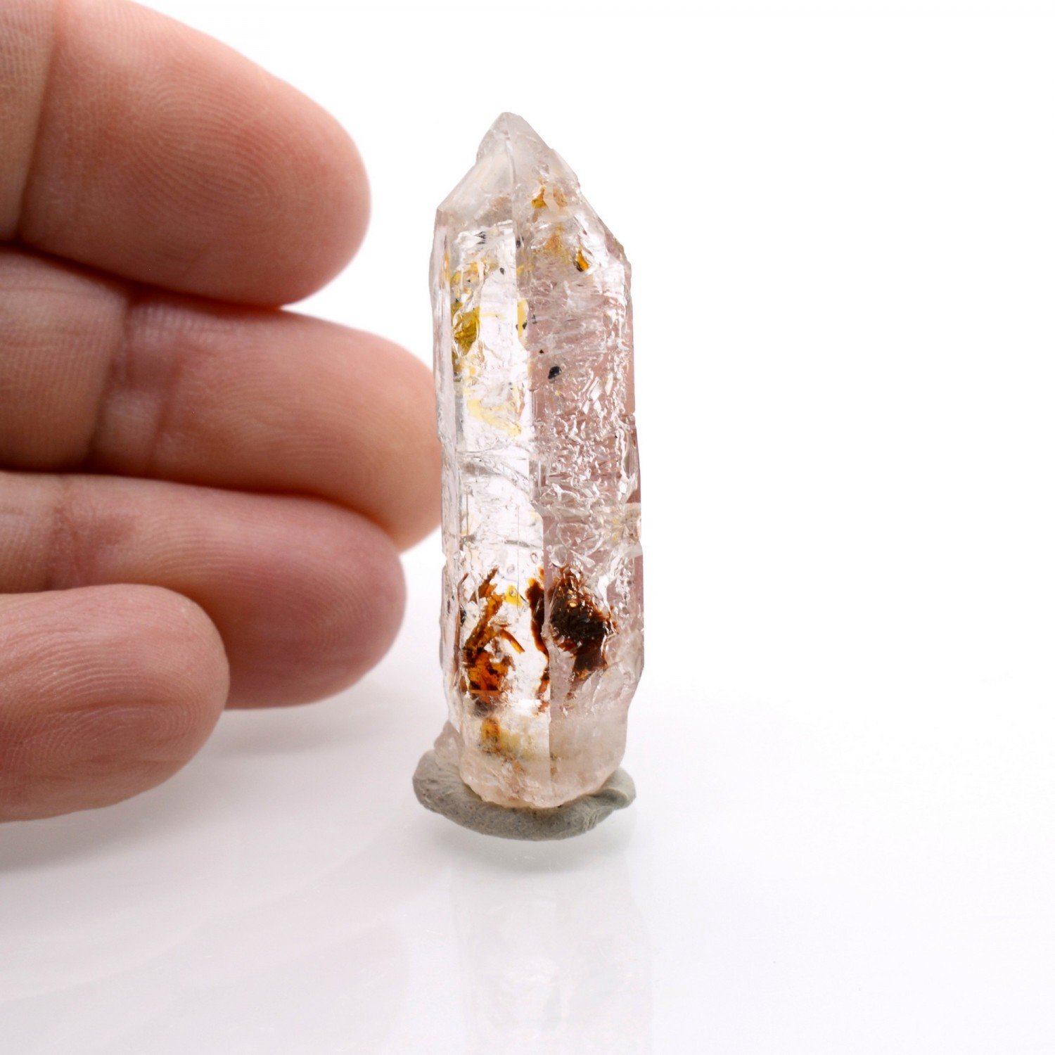 Firefly quartz with petroleum inclusions - Madirobe, Besalampy district, Melaky region, Madagascar