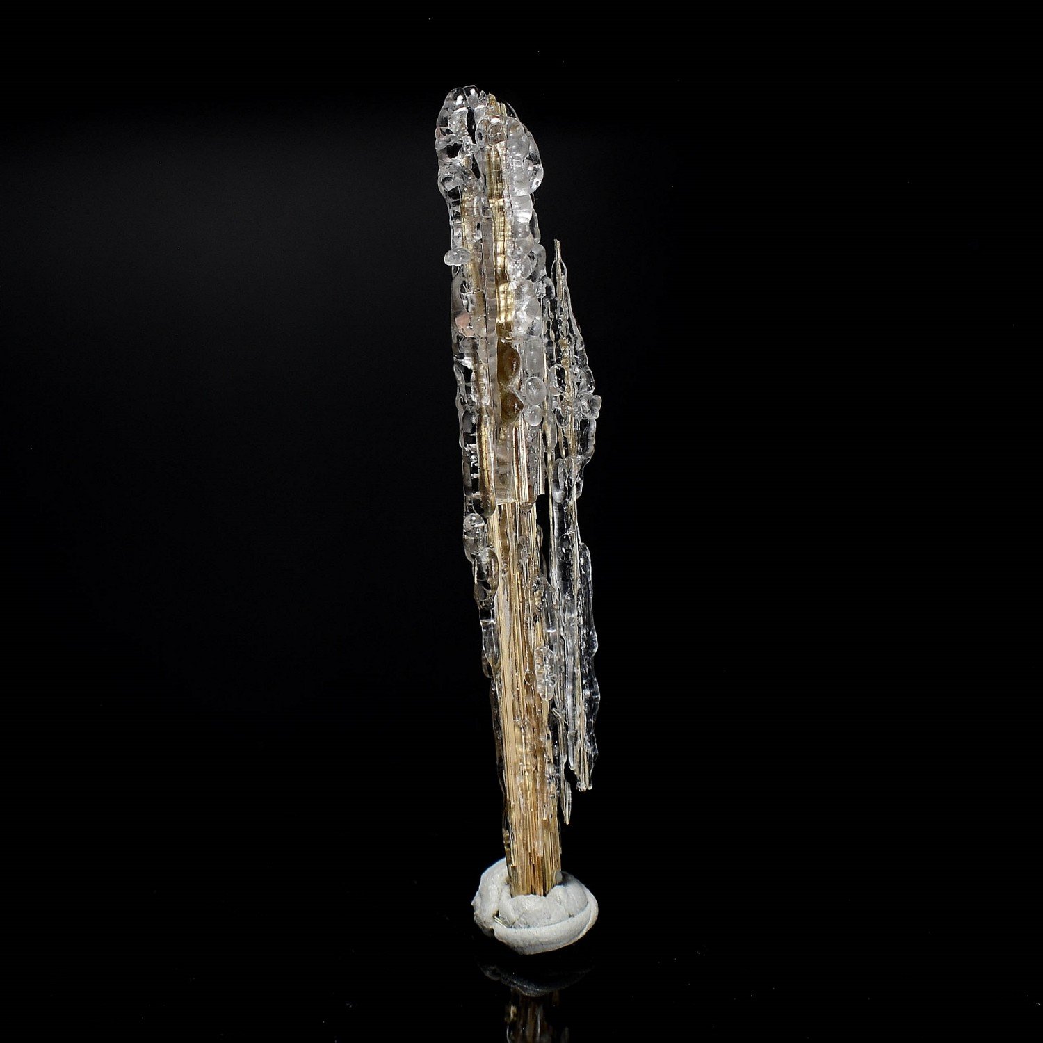 Opale hyalite sur rutile - Novo Horizonte, Bahia, Brésil Opale hyalite sur rutile - Novo Horizonte, Bahia, Brésil