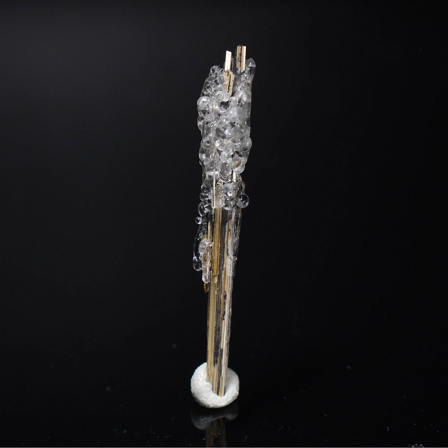 Opale hyalite sur rutile - Novo Horizonte, Bahia, Brésil Opale hyalite sur rutile - Novo Horizonte, Bahia, Brésil