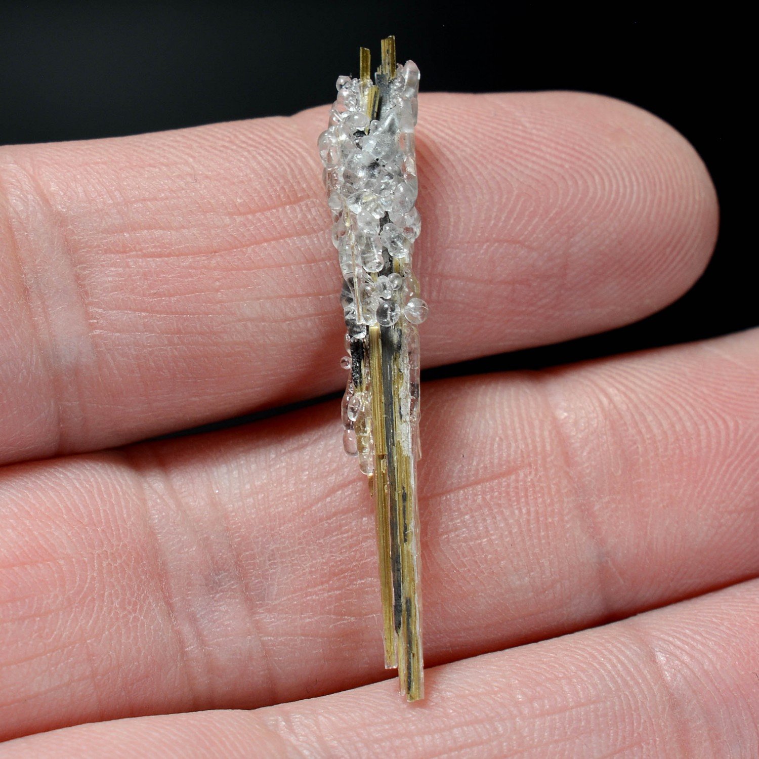 Opale hyalite sur rutile - Novo Horizonte, Bahia, Brésil Opale hyalite sur rutile - Novo Horizonte, Bahia, Brésil