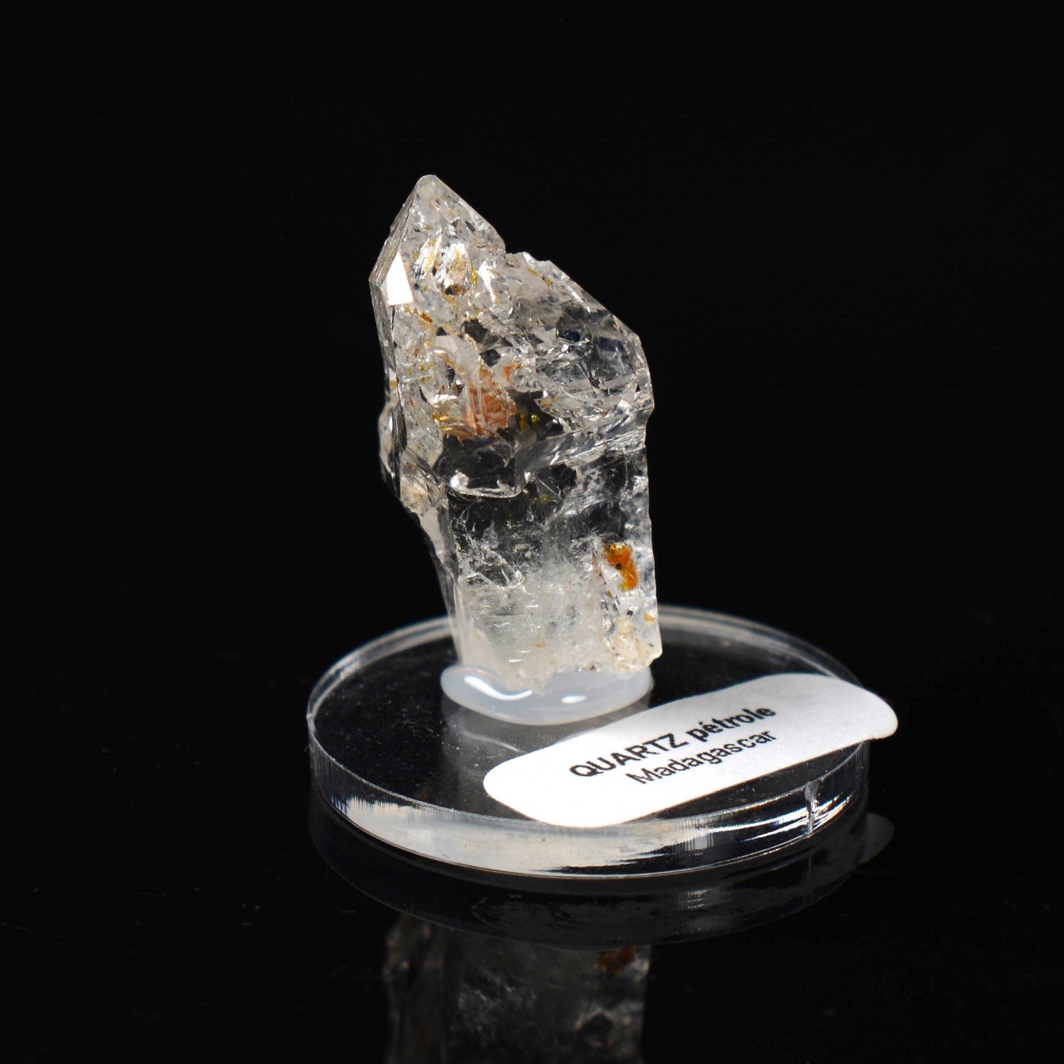 Quartz luciole à inclusions de pétrole - Madirobe, district de Besalampy, Région de Melaky, Madagascar