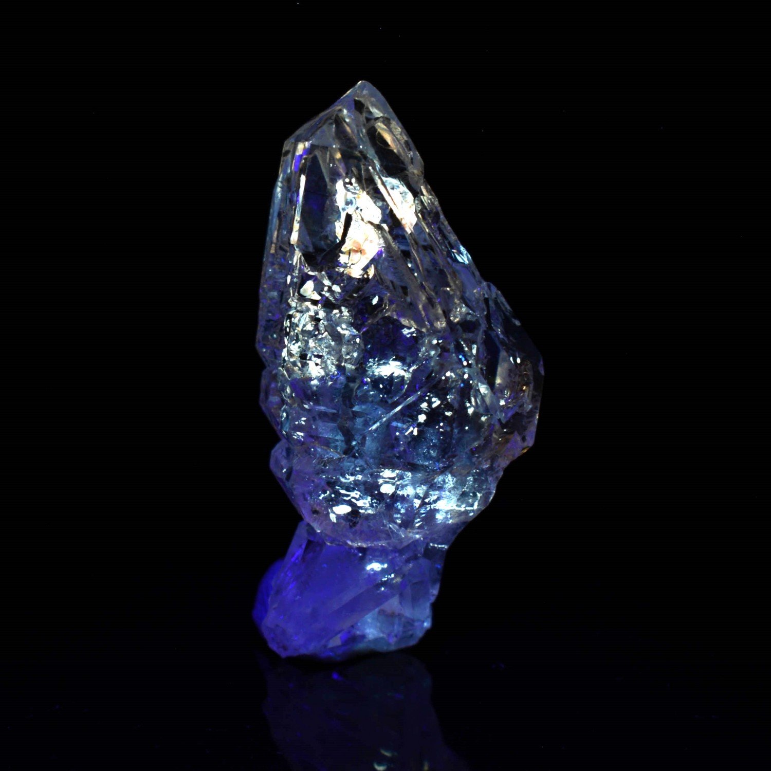 Firefly quartz with petroleum inclusions - Madirobe, Besalampy district, Melaky region, Madagascar