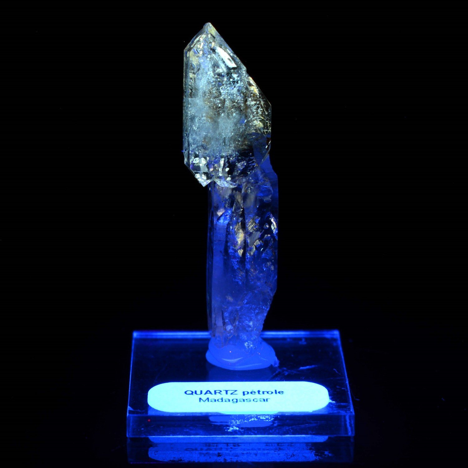 Firefly quartz with petroleum inclusions - Madirobe, Besalampy district, Melaky region, Madagascar