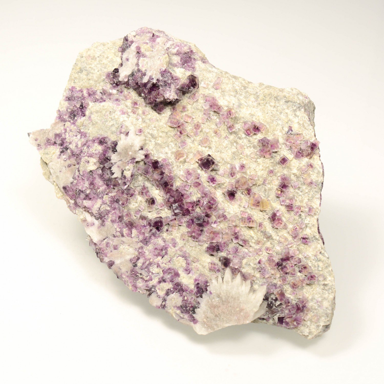 Fluorine et barytine - Saint-Peray, Ardèche, France Fluorine et barytine - Saint-Peray, Ardèche, France