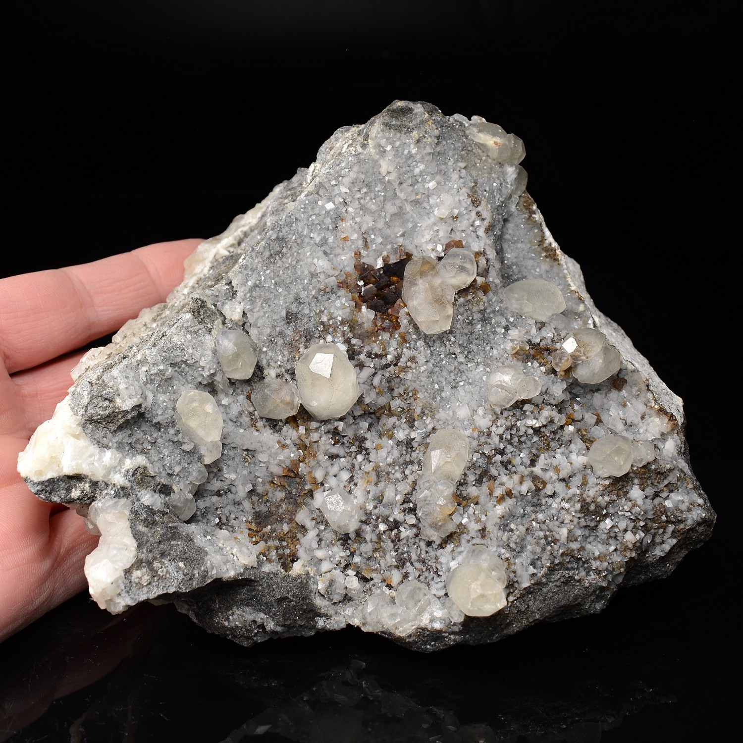 Calcite, dolomite, sphalerite - Trèves, Gard, France