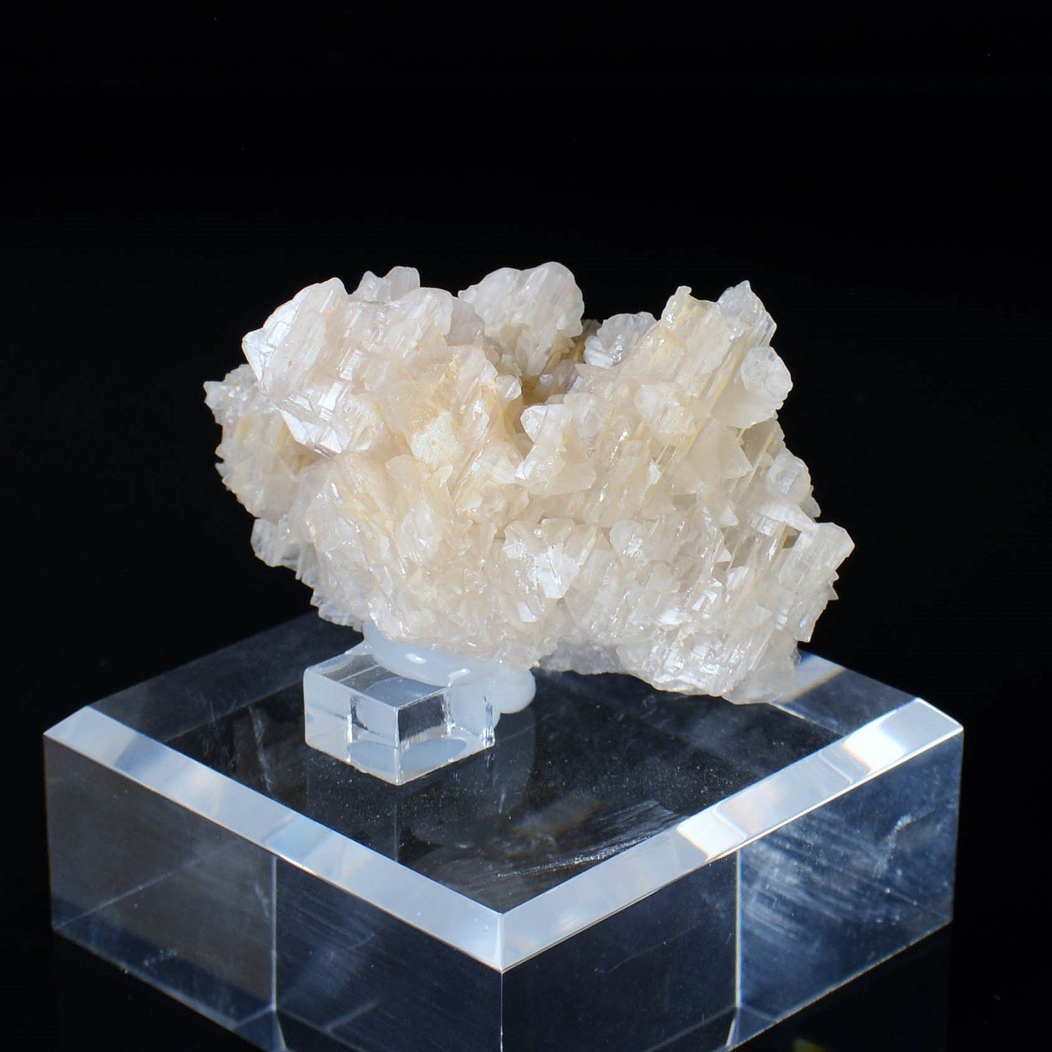 Reticulated cerussite - Nakhlak mine, Isfahan province, Iran / Persia