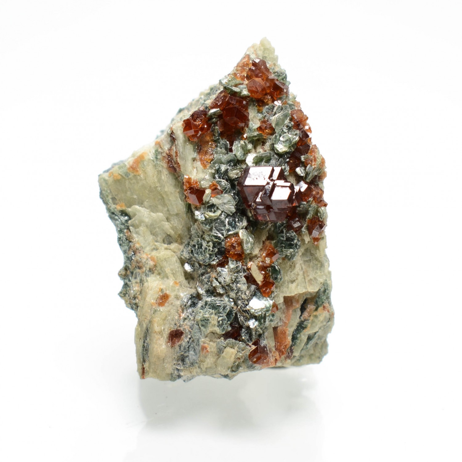 Garnet and clinochlore - Bellecombe, Châtillon, Aosta Valley, Italy