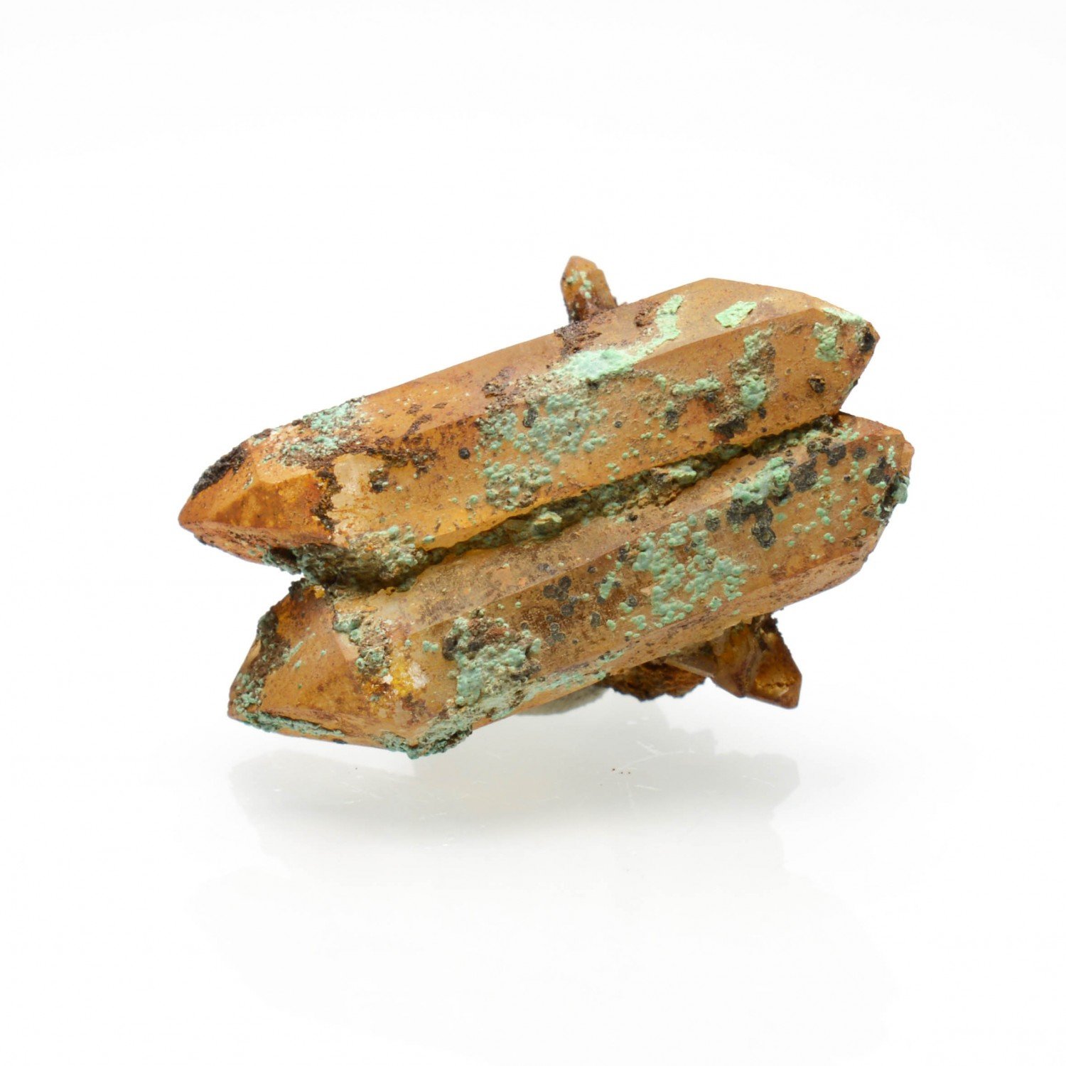 Quartz et malachite - Massif des aiguilles rouges, Haute-Savoie, France Quartz et malachite - Massif des aiguilles rouges, Haute-Savoie, France