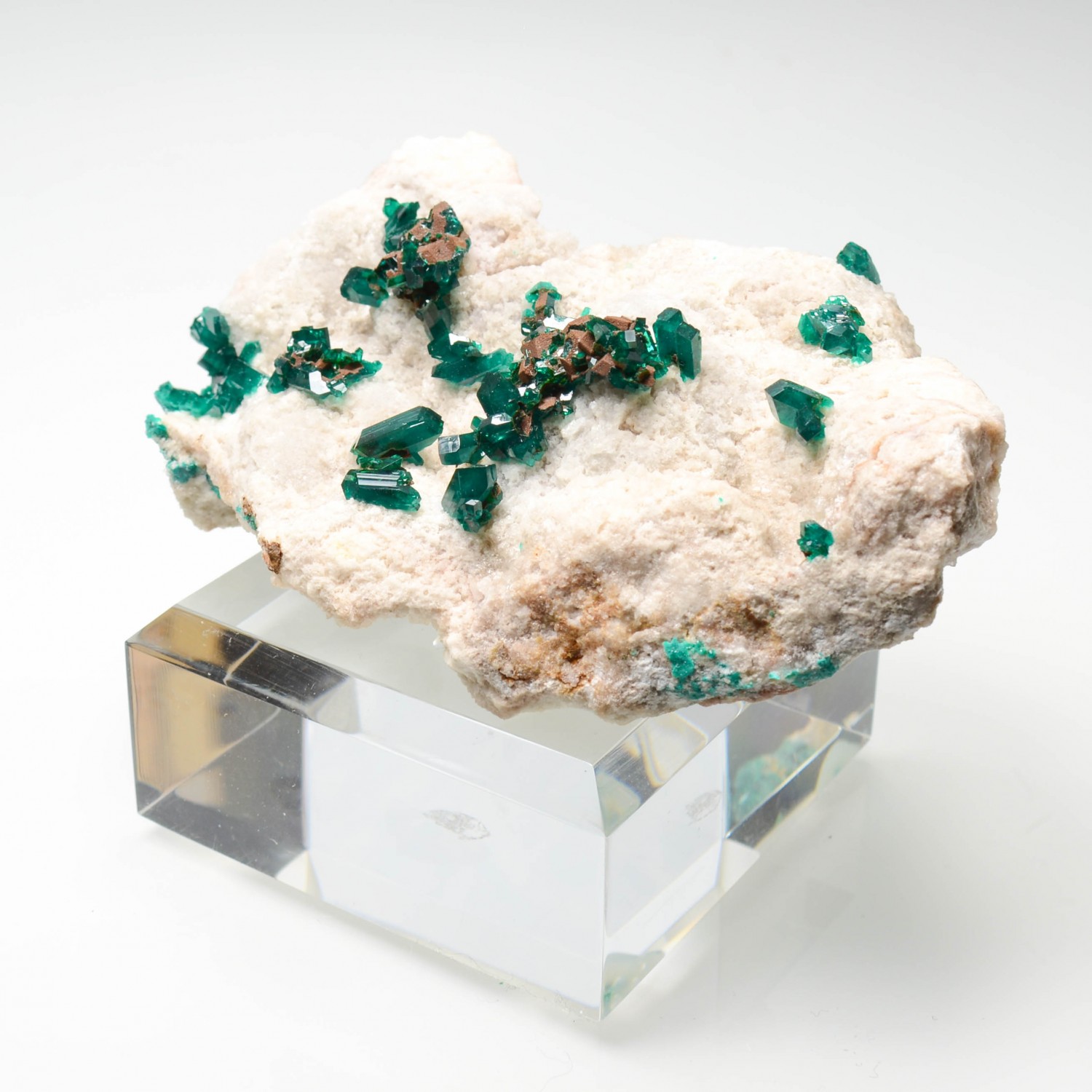 Dioptase on quartz - Sanda, Mindouli, Congo