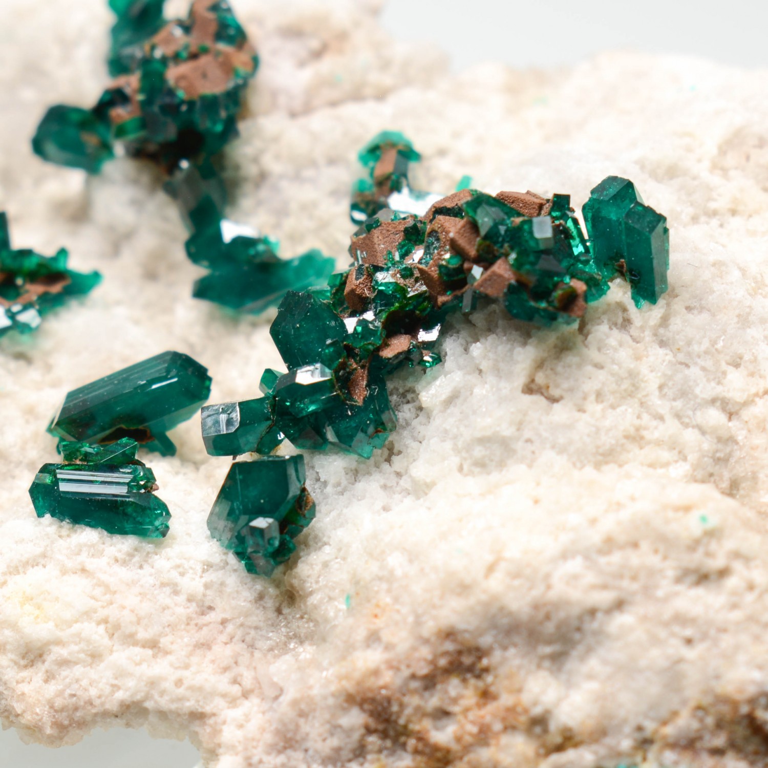 Dioptase on quartz - Sanda, Mindouli, Congo