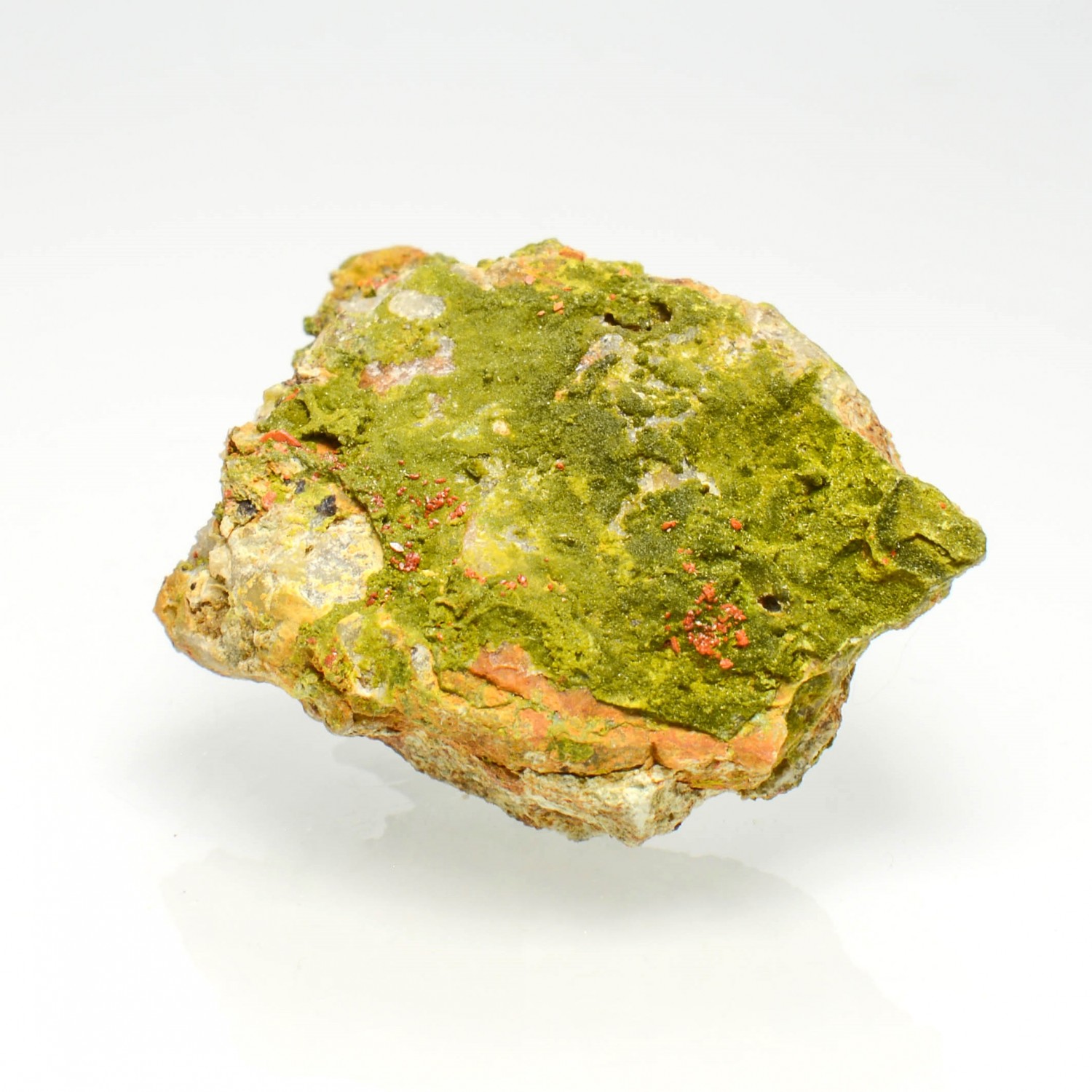 Pyromorphite et crocoite - Filon du cantonnier, Nontron, Dordogne, France