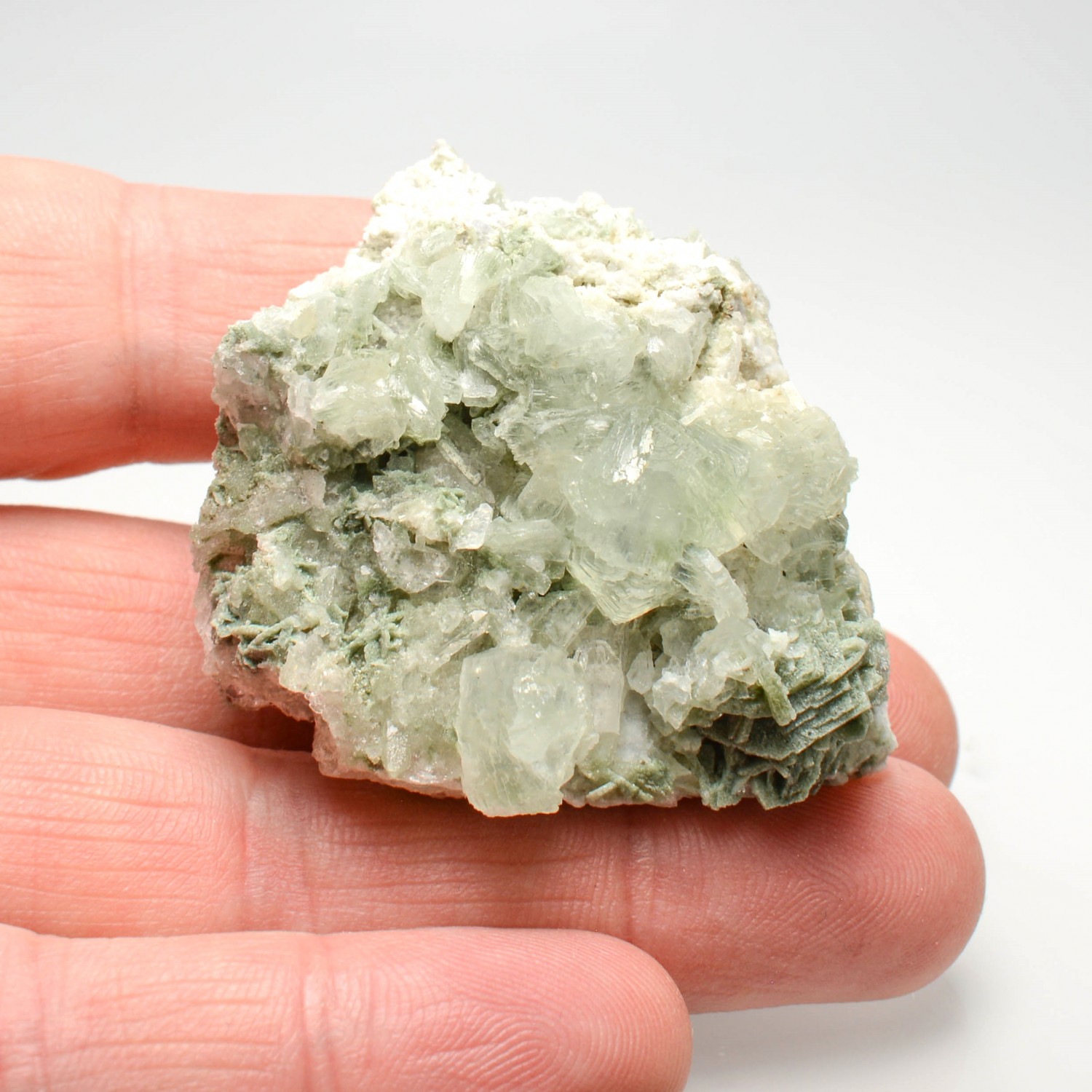 Prehnite and quartz - Saint-Christophe-en-Oisans, Isère, France