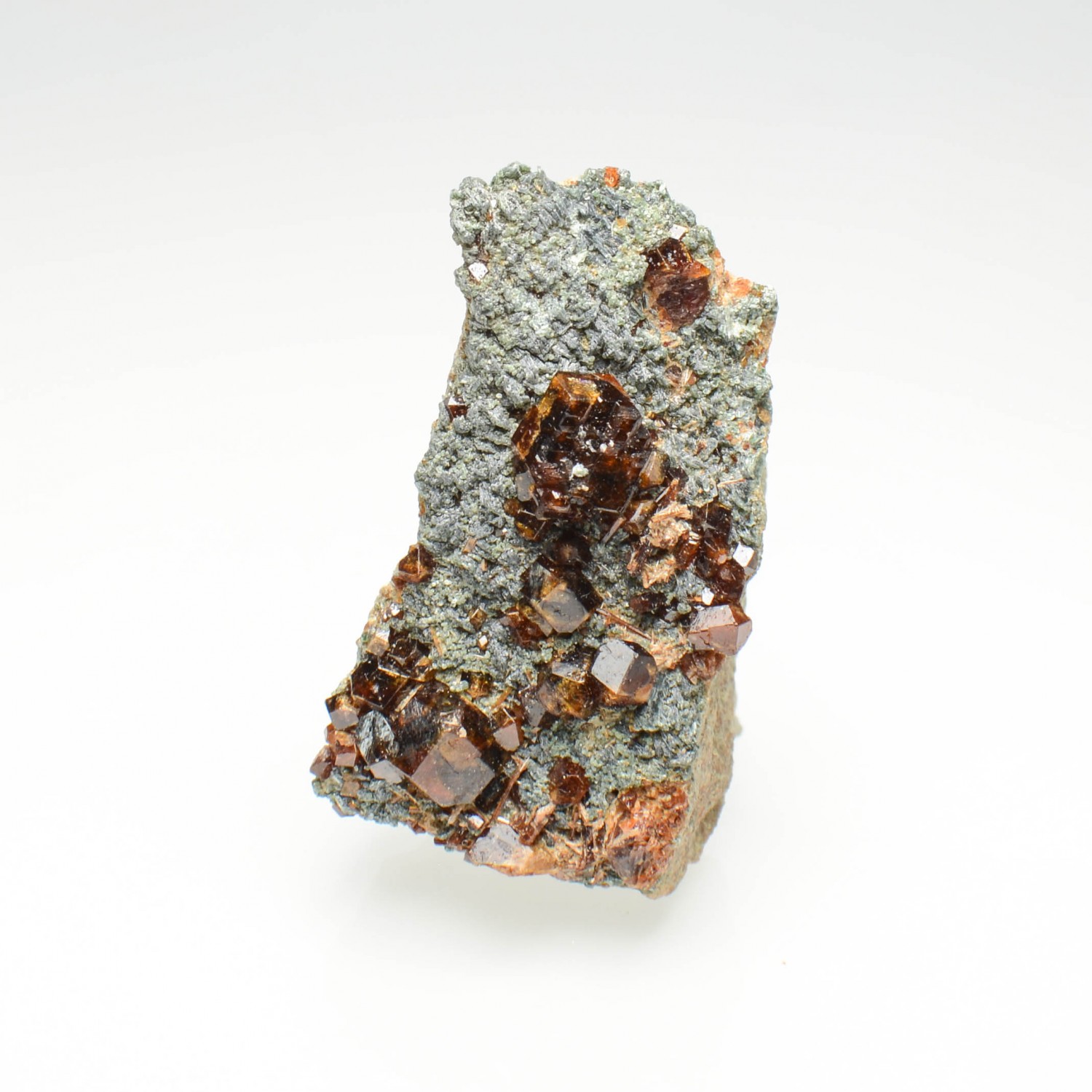 Garnet and clinochlore - Bellecombe, Châtillon, Aosta Valley, Italy