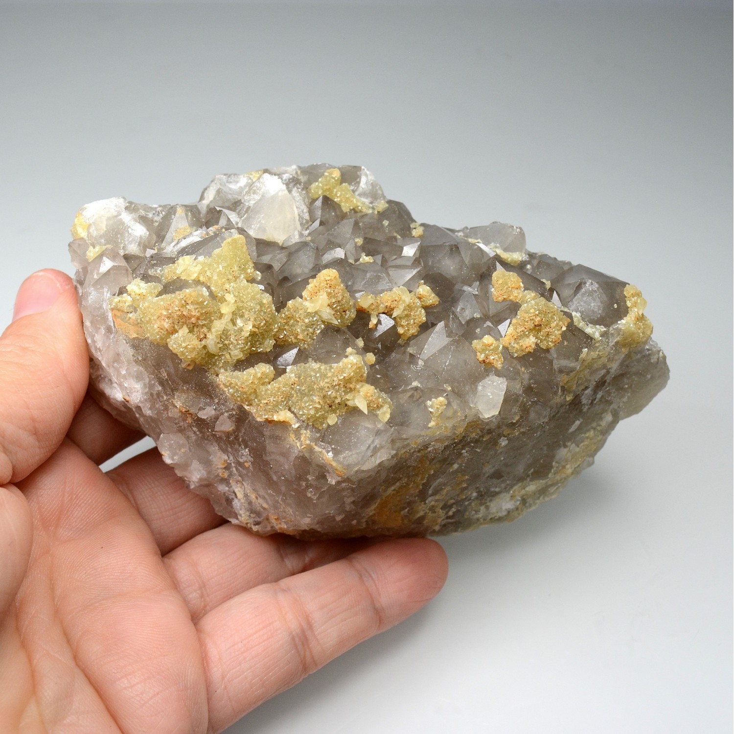 Calcite et sidérite sur quartz - Laguépie, Tarn-et-Garonne, France