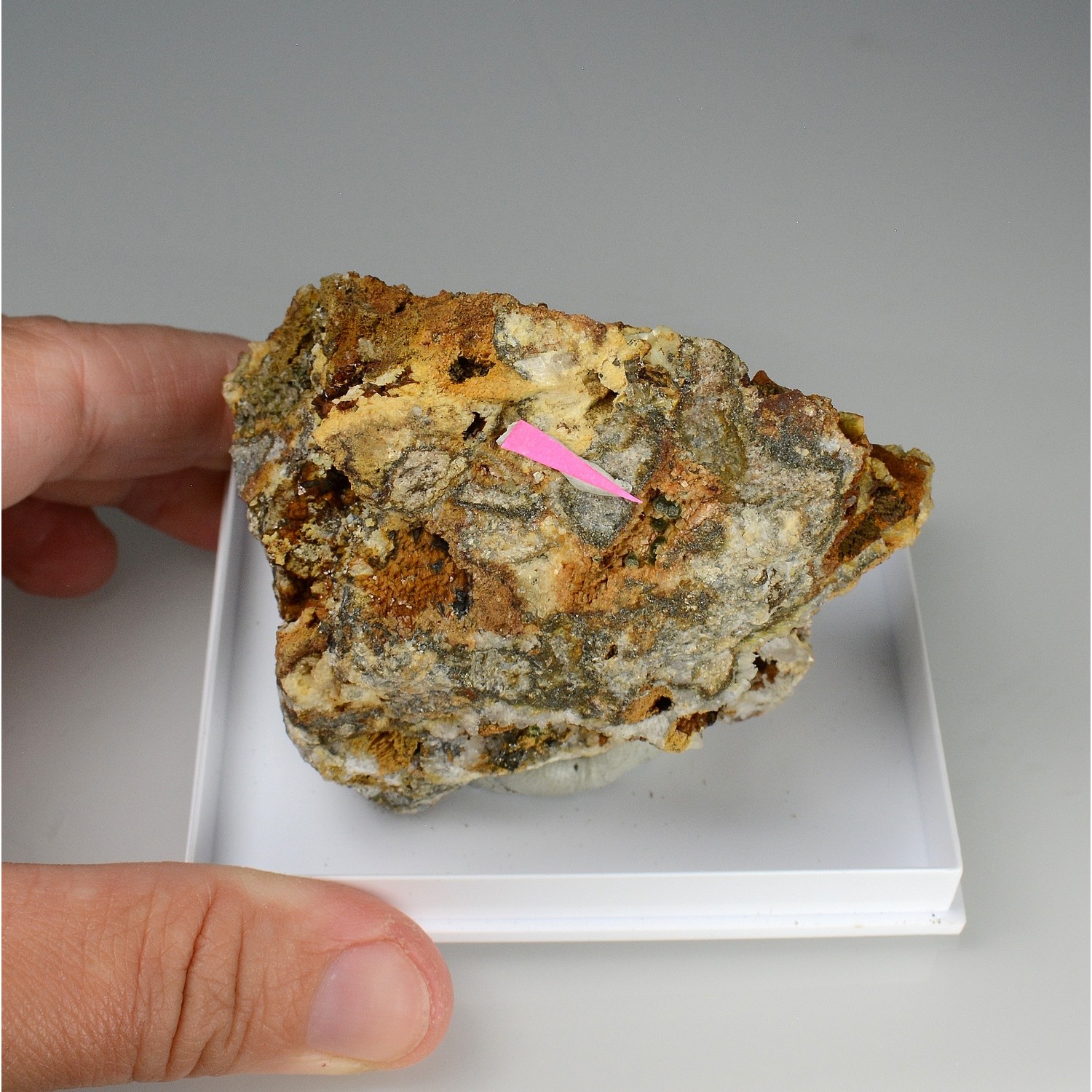 Parasymplesite and ankerite - Glück Auf mine, Filon Saint-Guillaume, Sainte-Marie-aux-Mines, Haut-Rhin, France