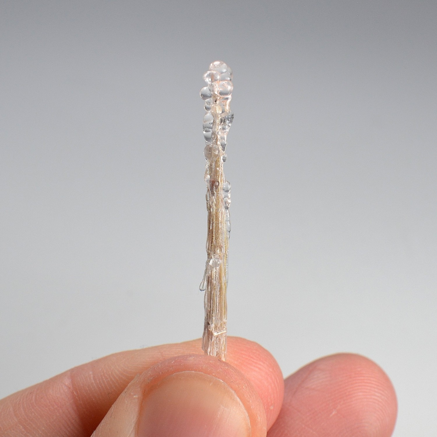 Hyalite opal on rutile - Novo Horizonte, Bahia, Brazil