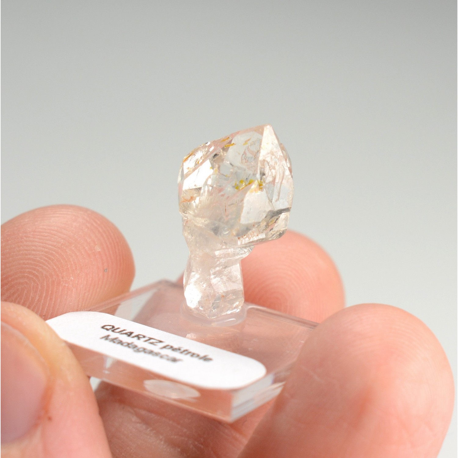 Firefly quartz with petroleum inclusions - Madirobe, Besalampy district, Melaky region, Madagascar