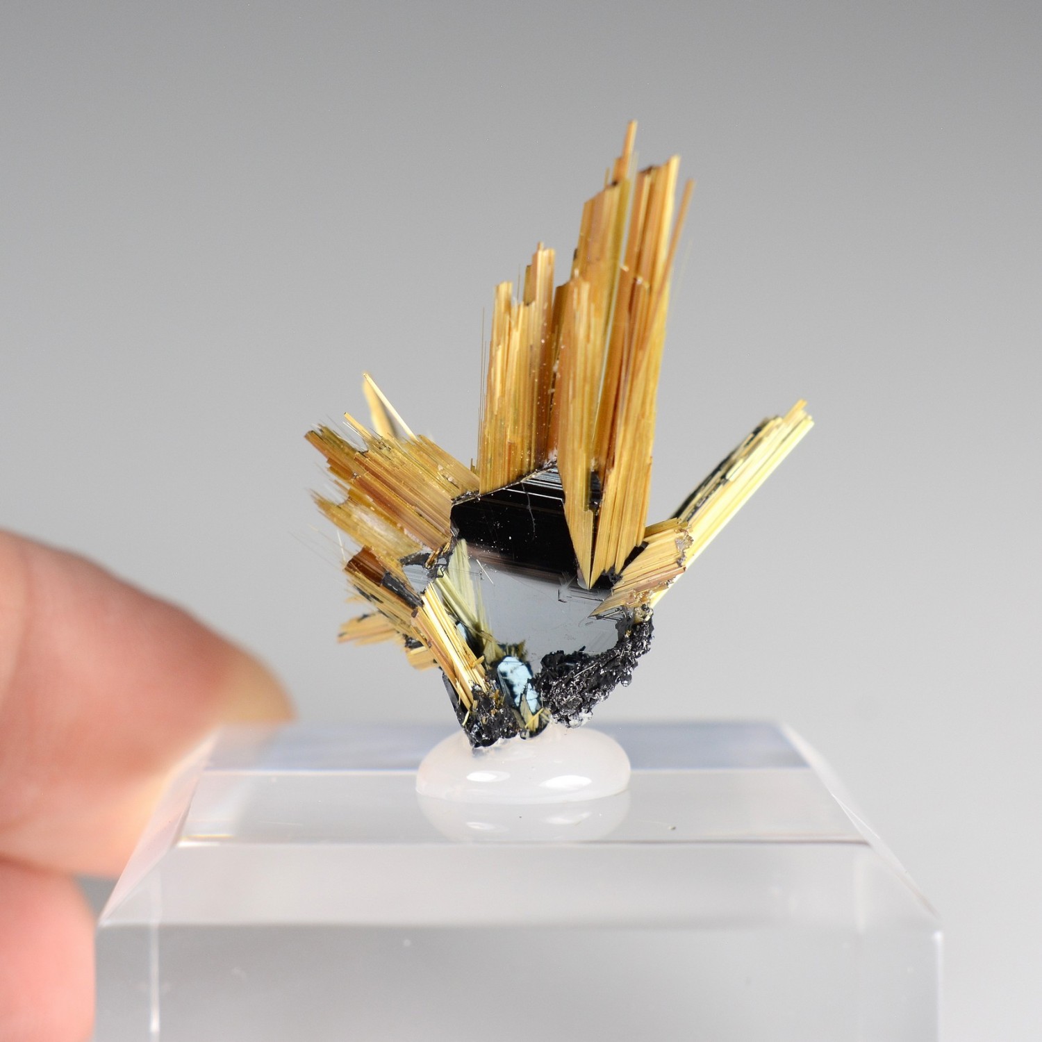 Rutile et hématite - Novo Horizonte, Bahia, Brésil