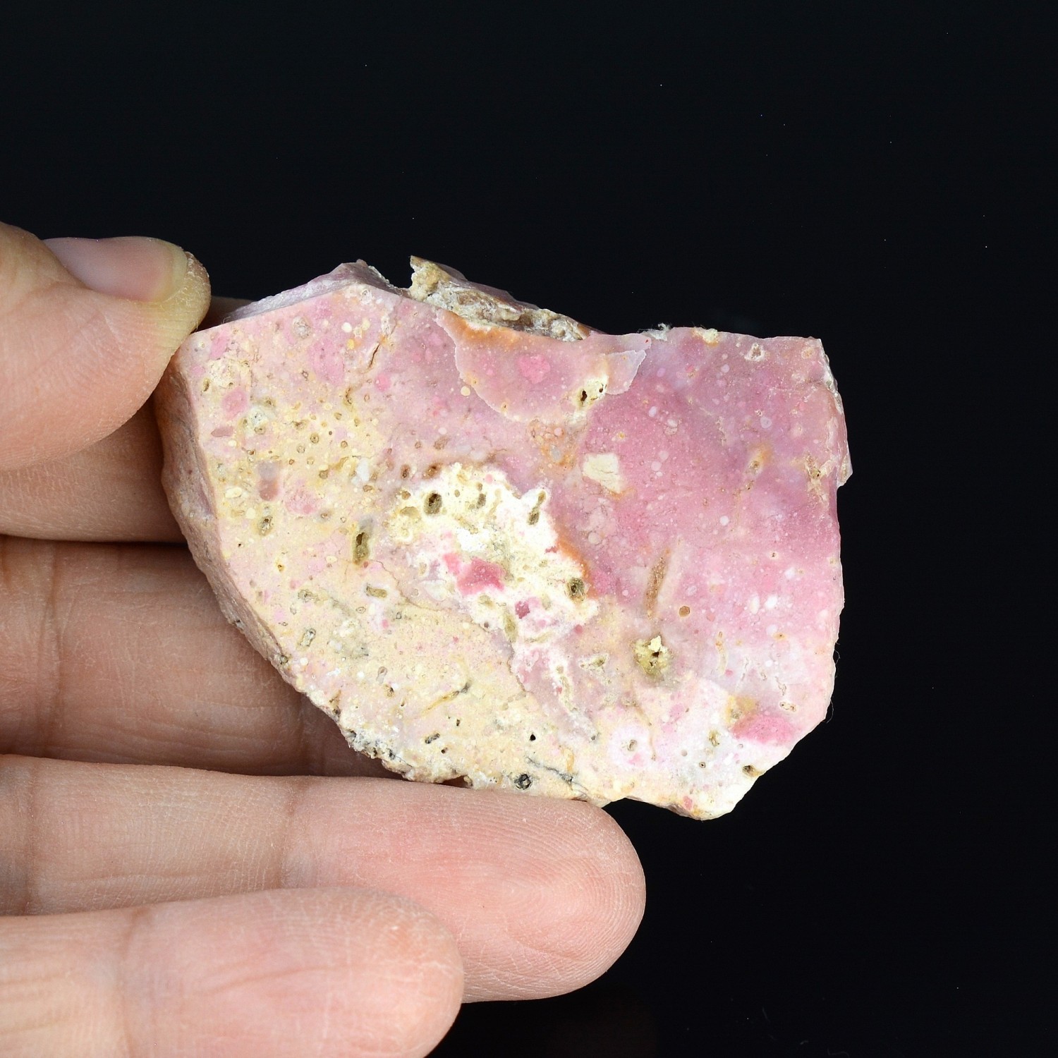 Quincyte (pink opal) - Quincy, Cher, France