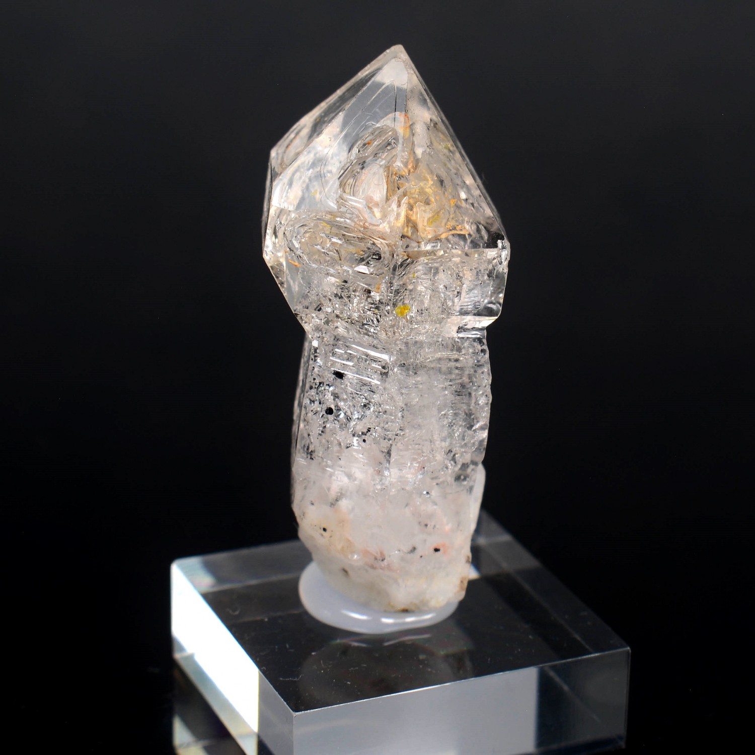 Firefly quartz with petroleum inclusions - Madirobe, Madagascar