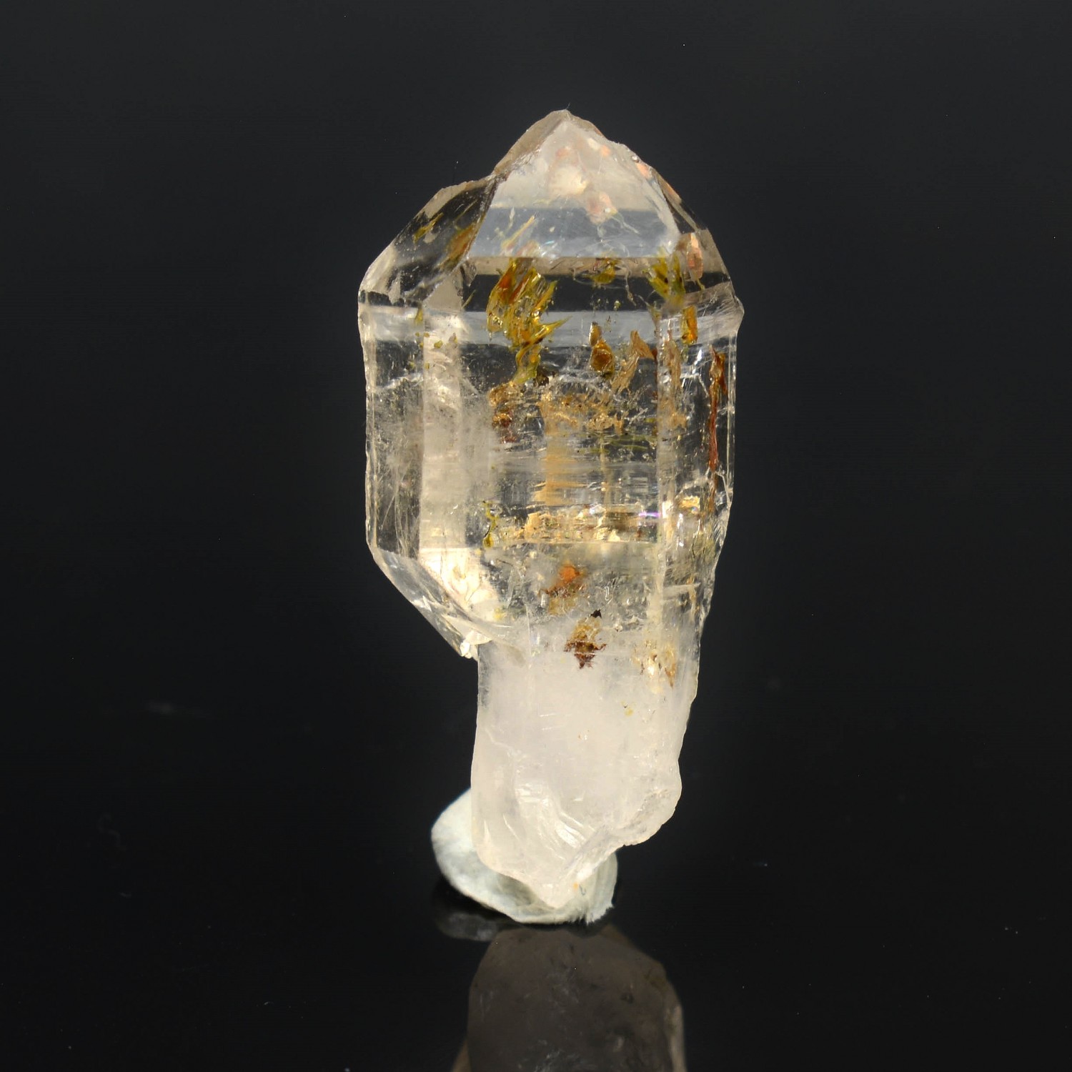 Quartz luciole à inclusions de pétrole - Madirobe, district de Besalampy, Région de Melaky, Madagascar