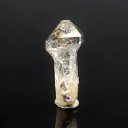 Quartz luciole à inclusions de pétrole - Madirobe, Madagascar