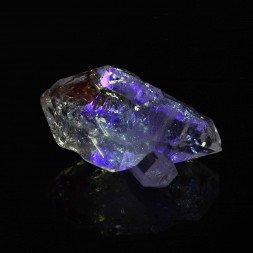 Quartz luciole à inclusions de pétrole - Madirobe, Madagascar