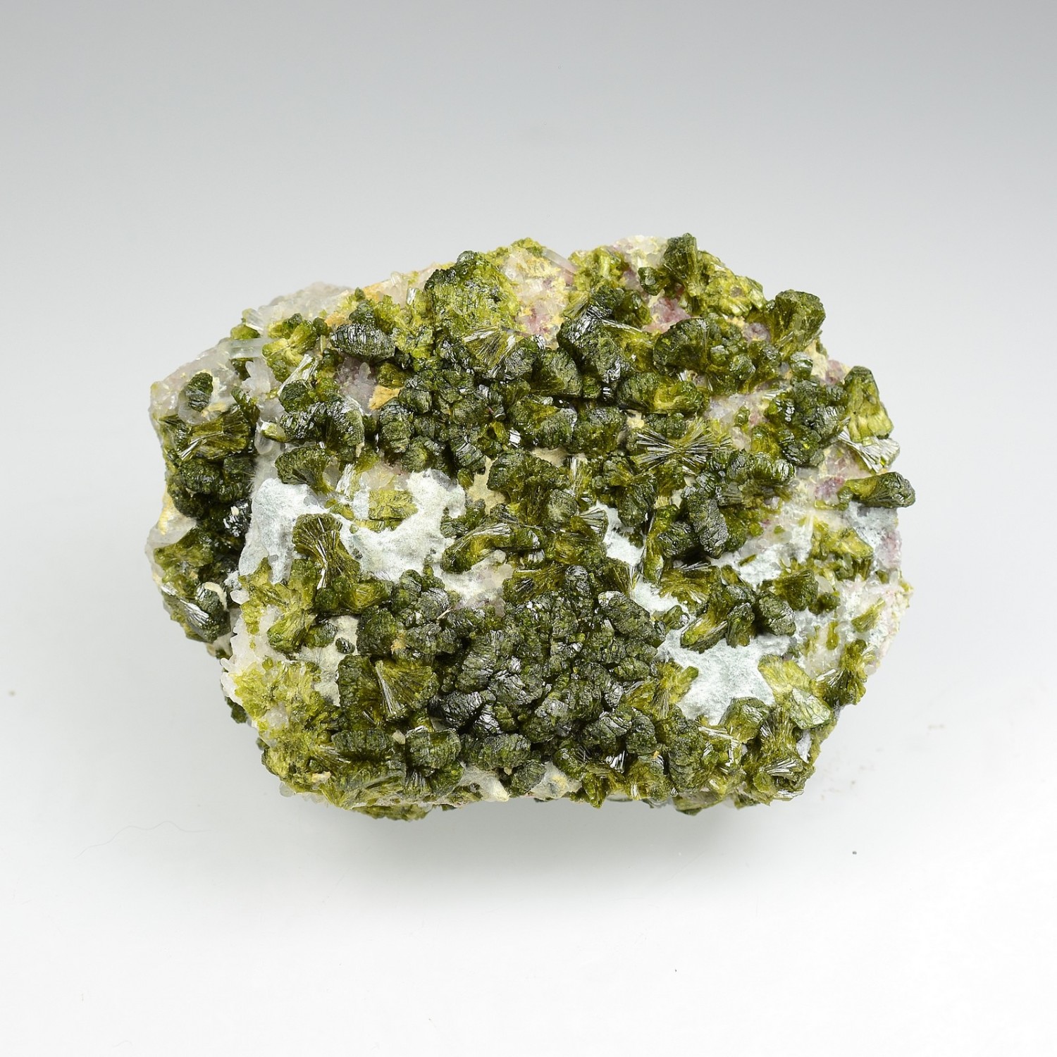 Epidote - Imilchil, Maroc