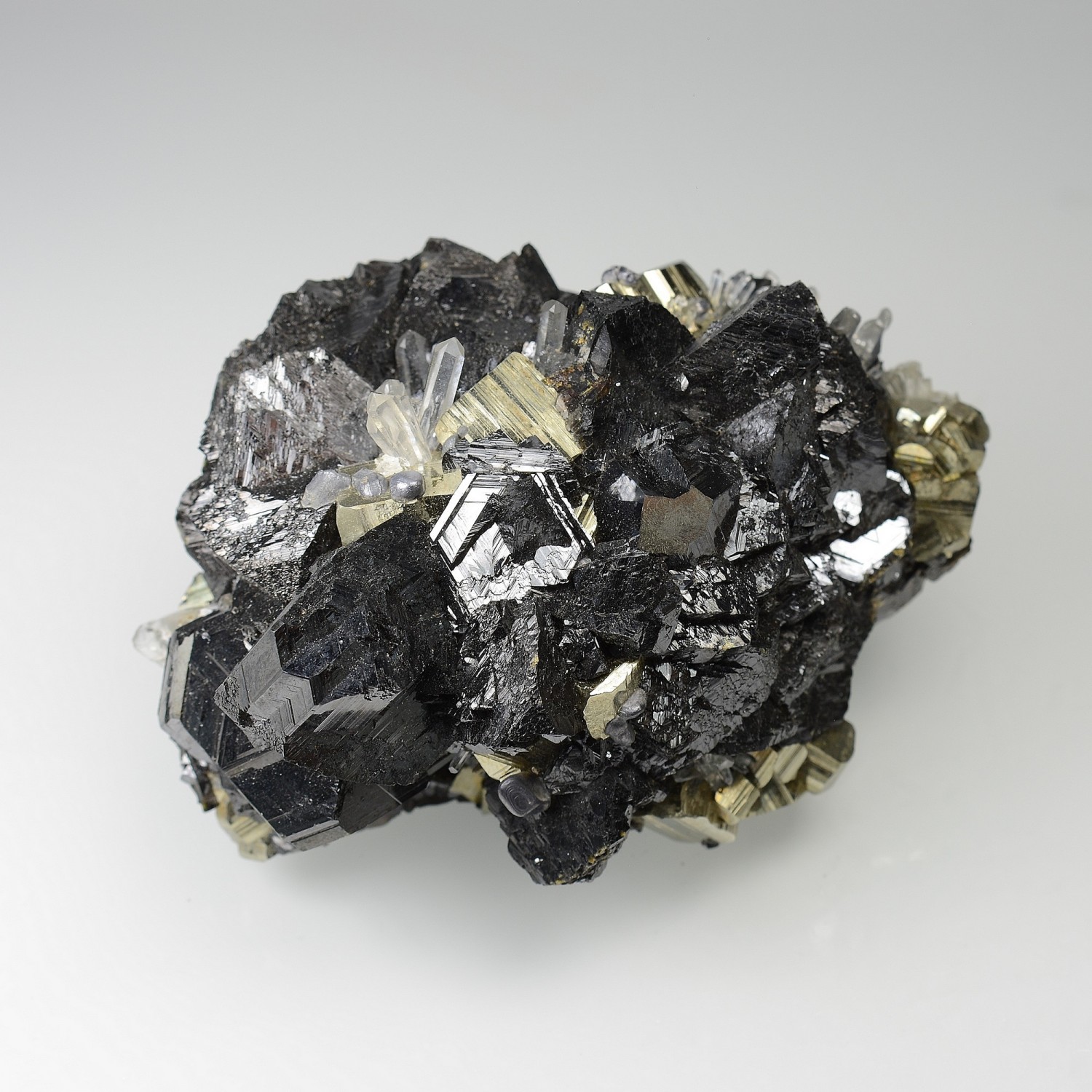 Sphalerite, pyrite and quartz - Huaron Mine, Pasco Province, Peru