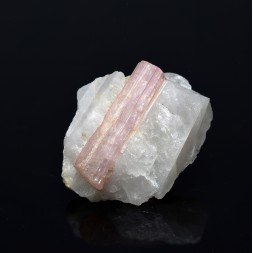 Tourmaline rubellite on quartz - Brazil
