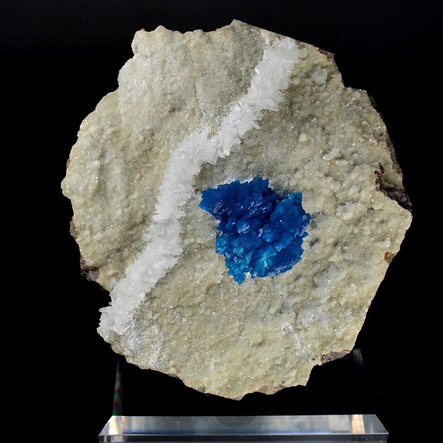 Cavansite et stilbite sur heulandite - Carrières Wagholi, Poona, Inde