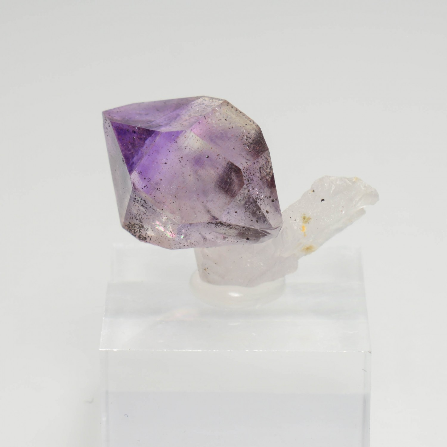 Quartz améthyste - Maro Vaolavo, Addilamena, Taomasina, Madagascar