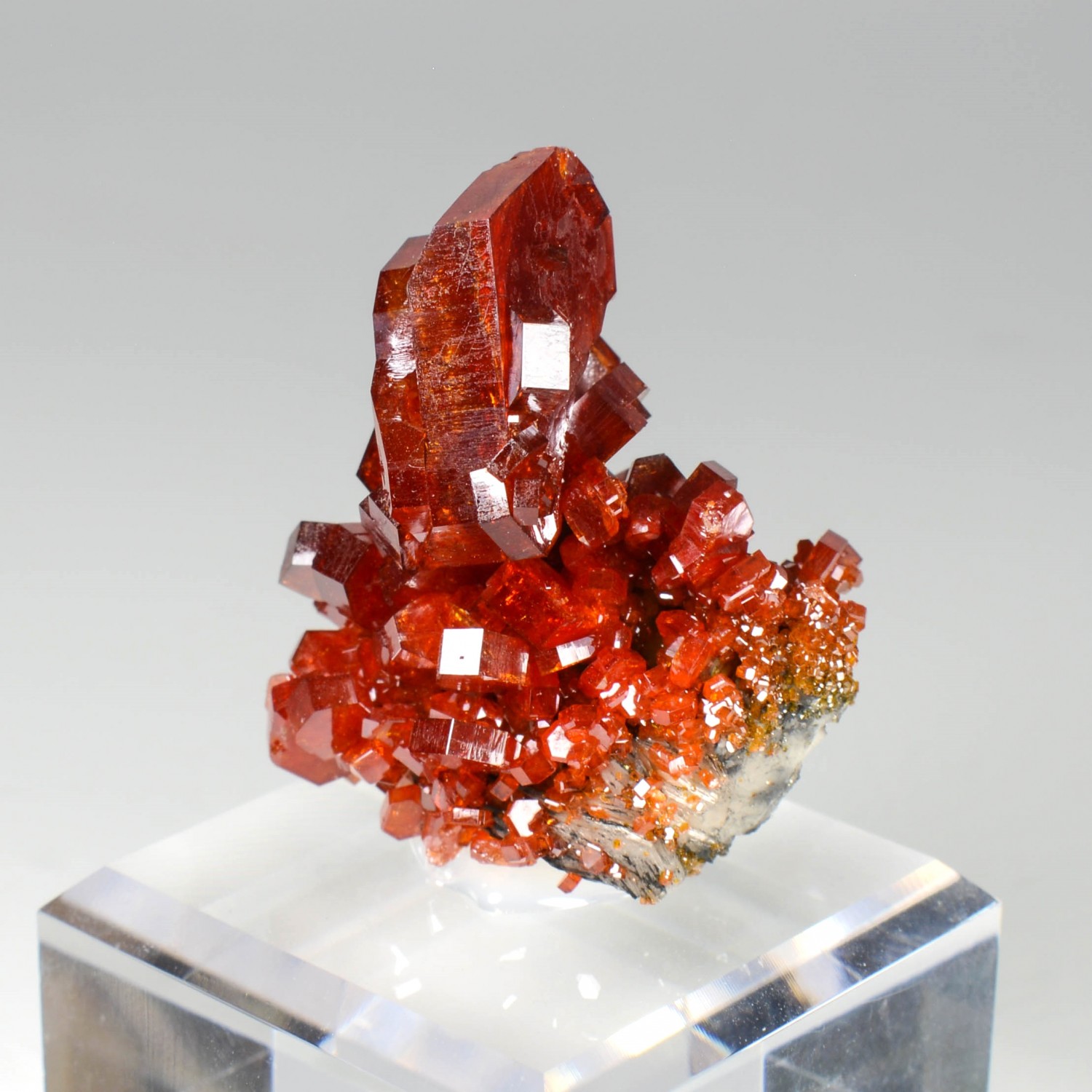 Vanadinite - Disctrict minier de Mibladen, Maroc