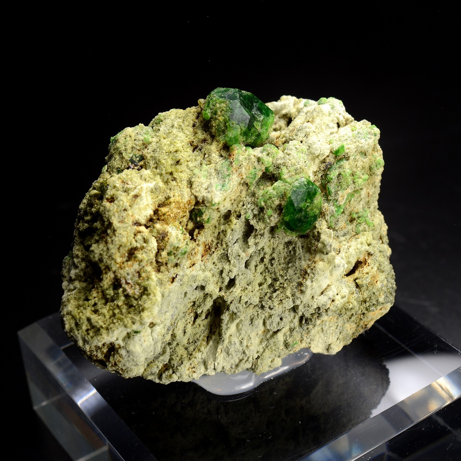 Garnet var demantoid - Belqeys Mountain, Takab, Persia