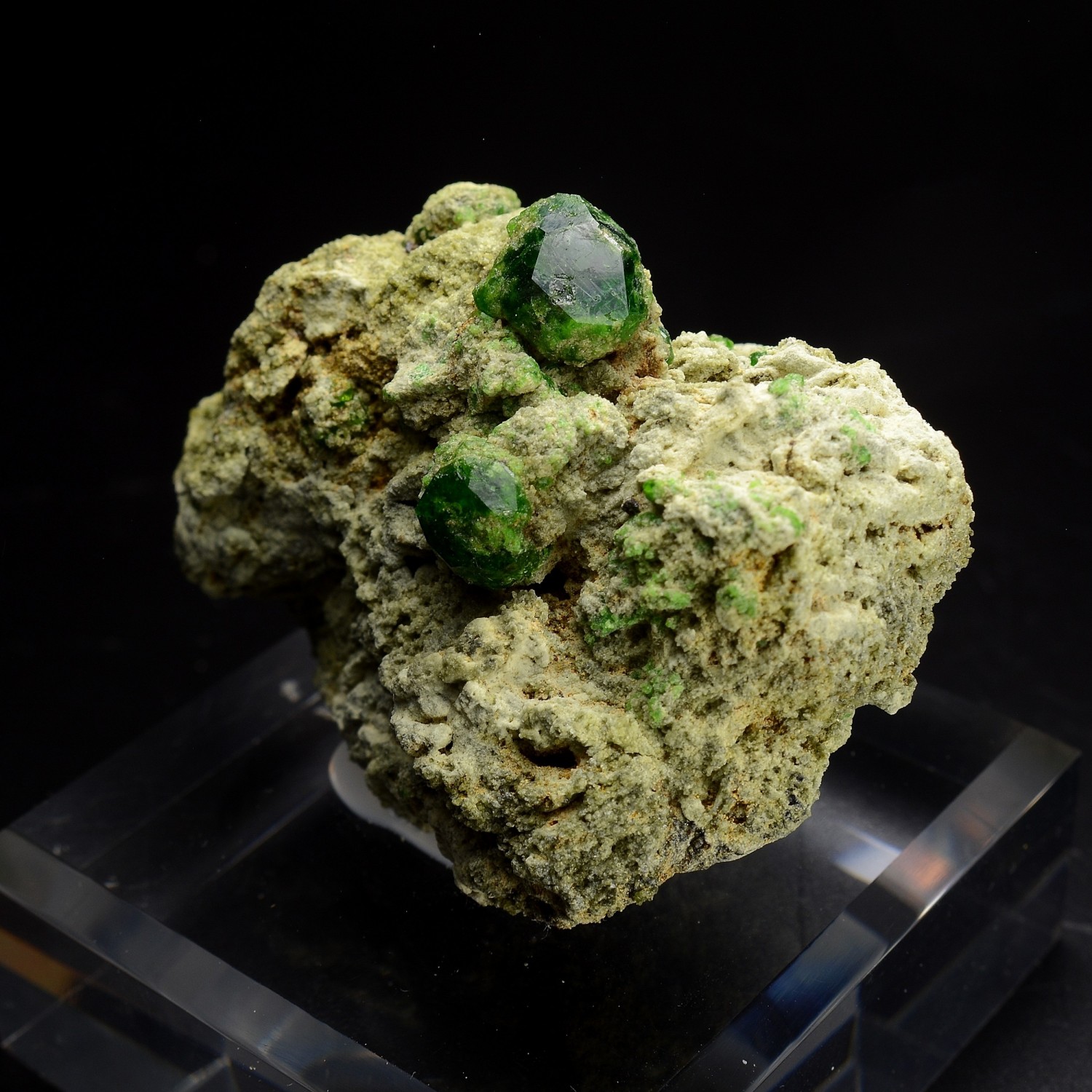 Garnet var demantoid - Belqeys Mountain, Takab, Persia