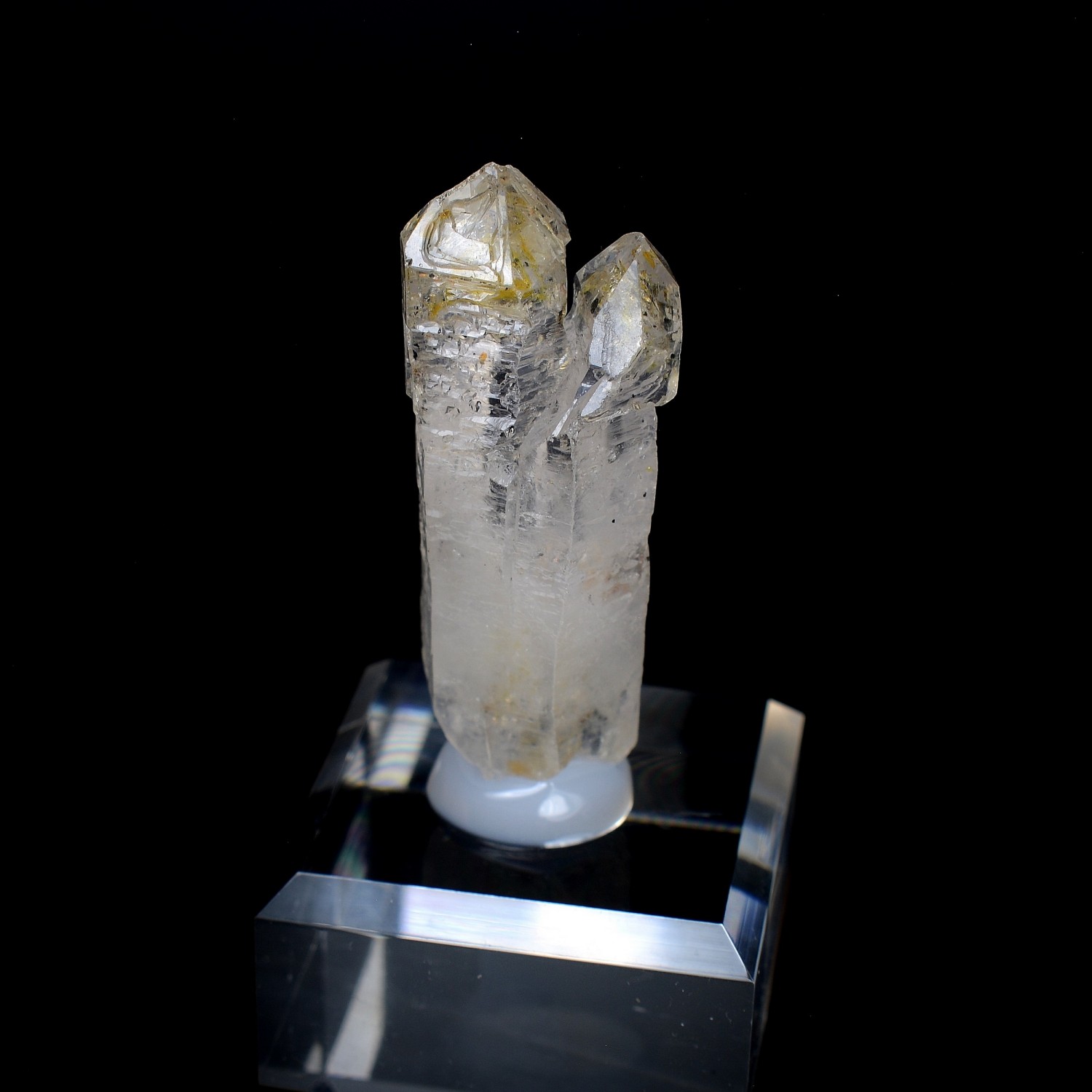 Firefly quartz with petroleum inclusions - Madirobe, Madagascar