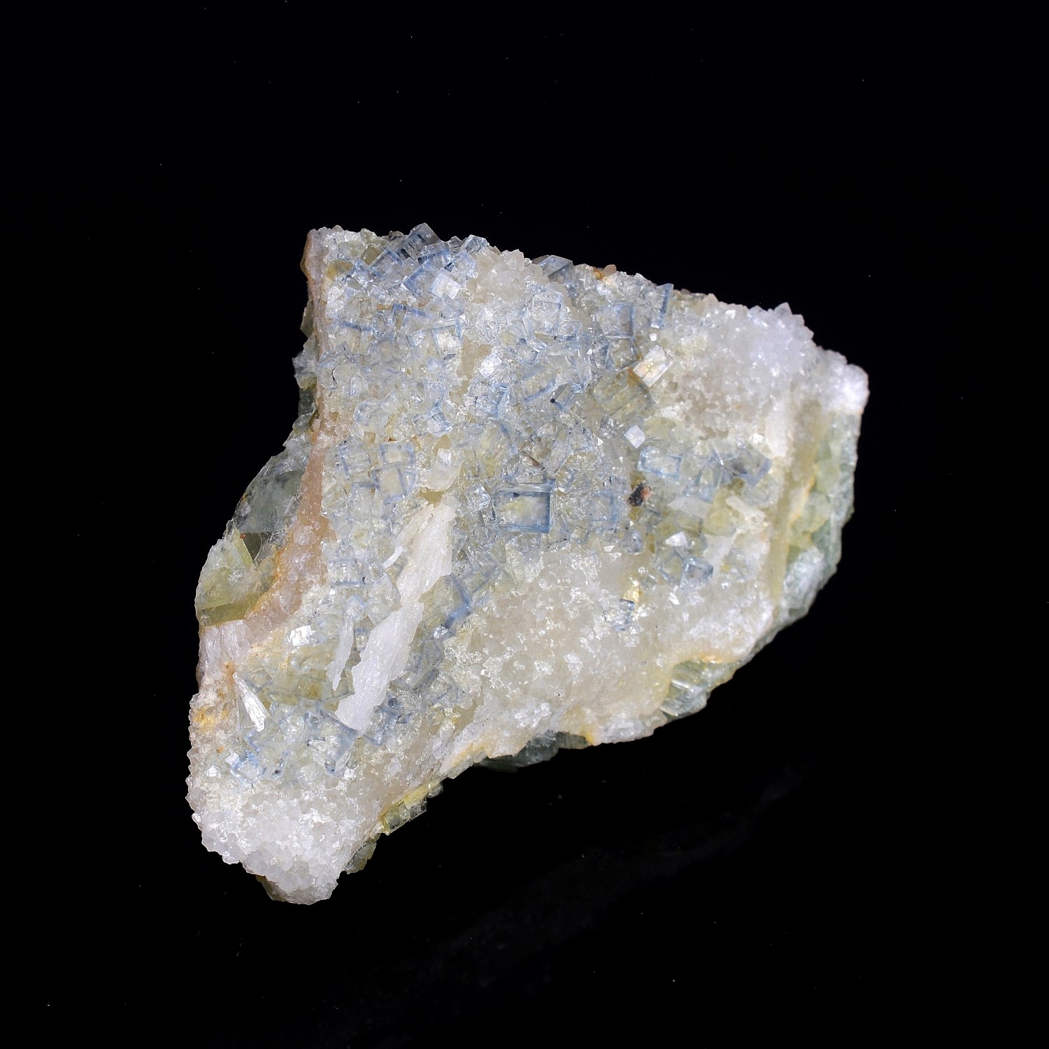 Fluorite - La Barre mine, Puy-de- Dôme, France