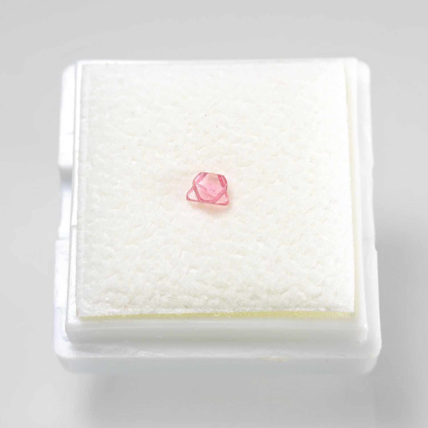Spinel - Pein Pyit, Mogok, Mandalay Division, Myanmar (Burma)