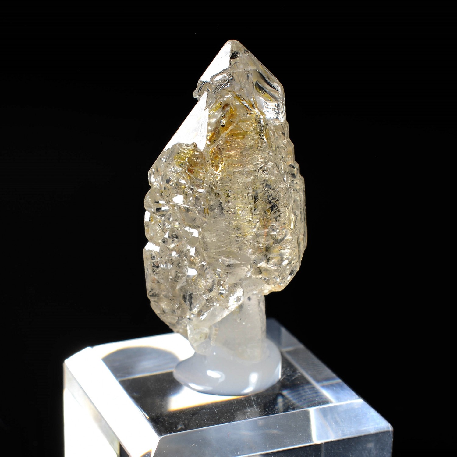 Quartz with petroleum inclusions - Madirobe, Madagascar